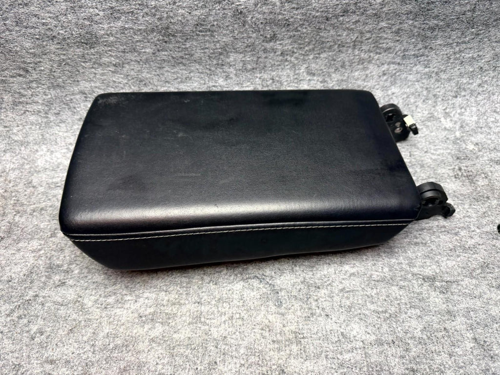 ♦️2017 - 2023 TESLA MODEL 3 CENTER CONSOLE ARMREST ARM REST LID OEM