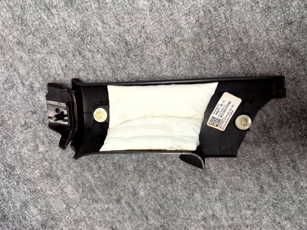 ♦️17–23 TESLA MODEL 3 REAR RIGHT SIDE UPPER C PILLAR COVER TRIM OEM, 108627700G