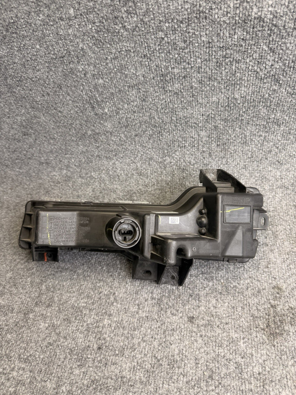 2017-2024 Tesla Model 3 / Y Front Right Hand Fog Light 2 Pin 1077390-00-F OEM