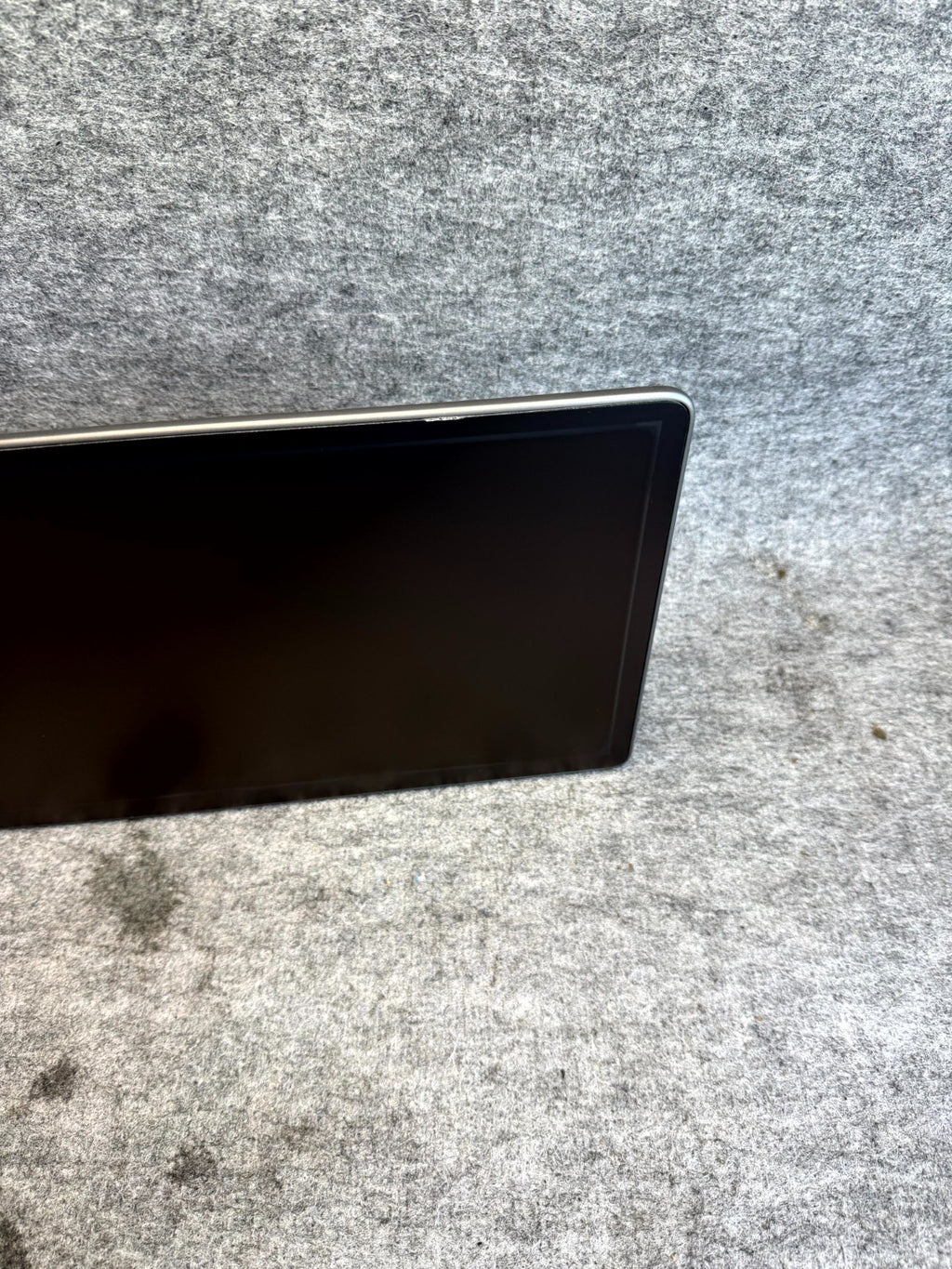 ♦️17–23 TESLA MODEL 3 DASH DISPLAY TOUCH SCREEN HOLDER BRACKET OEM, 1101136-00-E
