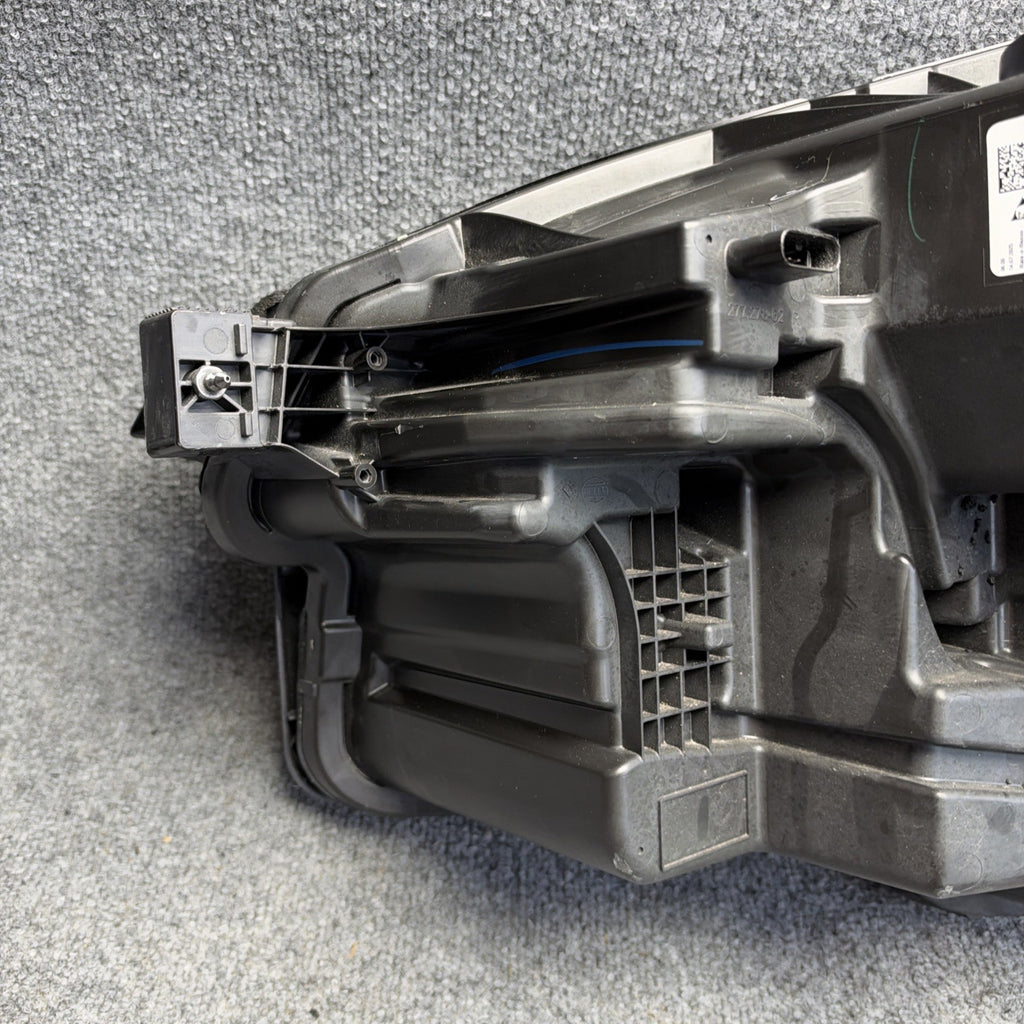 2025-2026 Tesla Model Y Juniper OEM RH Headlight 1918348-00-E