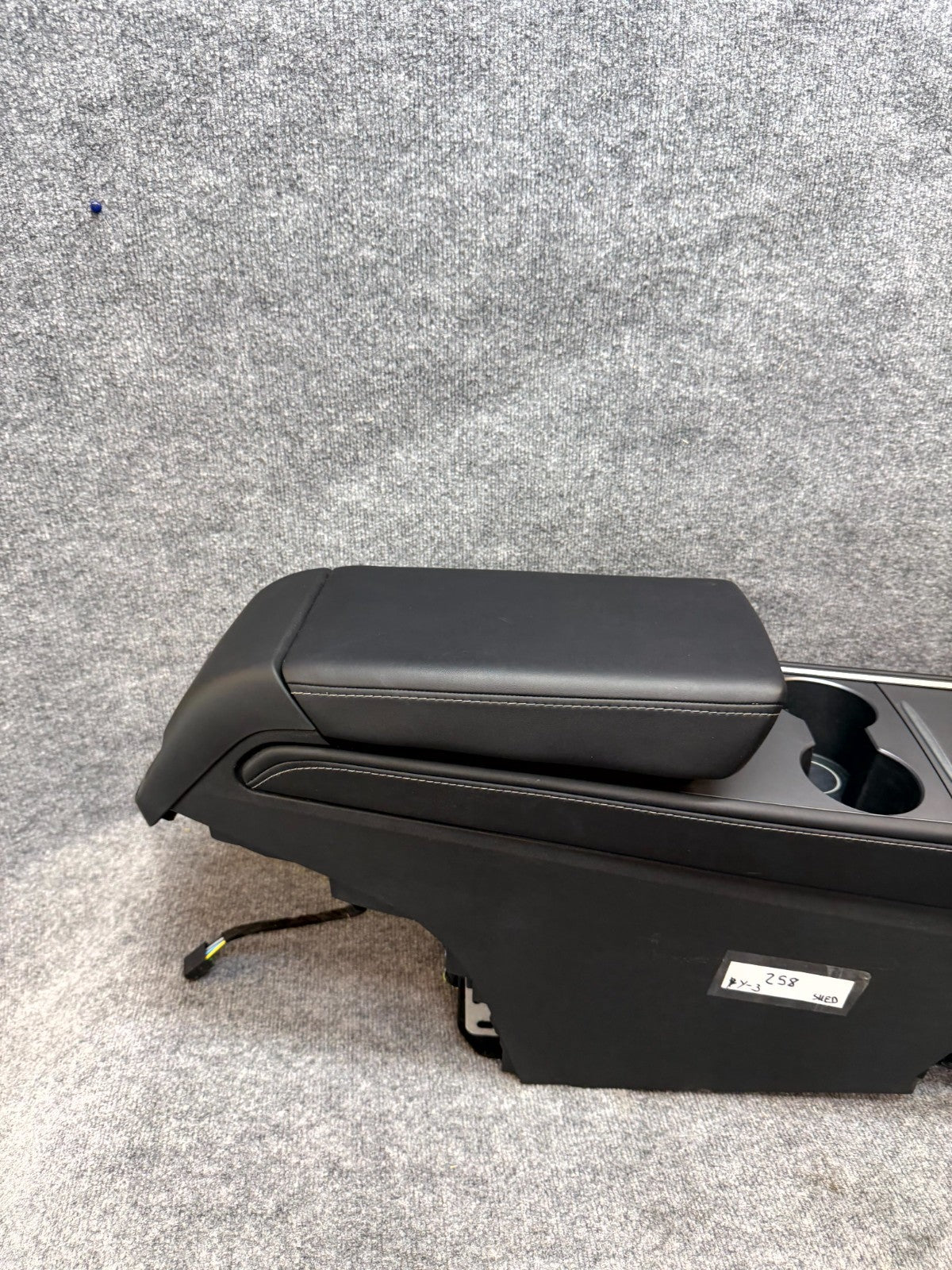 2020 - 2024 TESLA MODEL Y FRONT CENTER CONSOLE BASE FRAME PANEL OEM, 161752670C