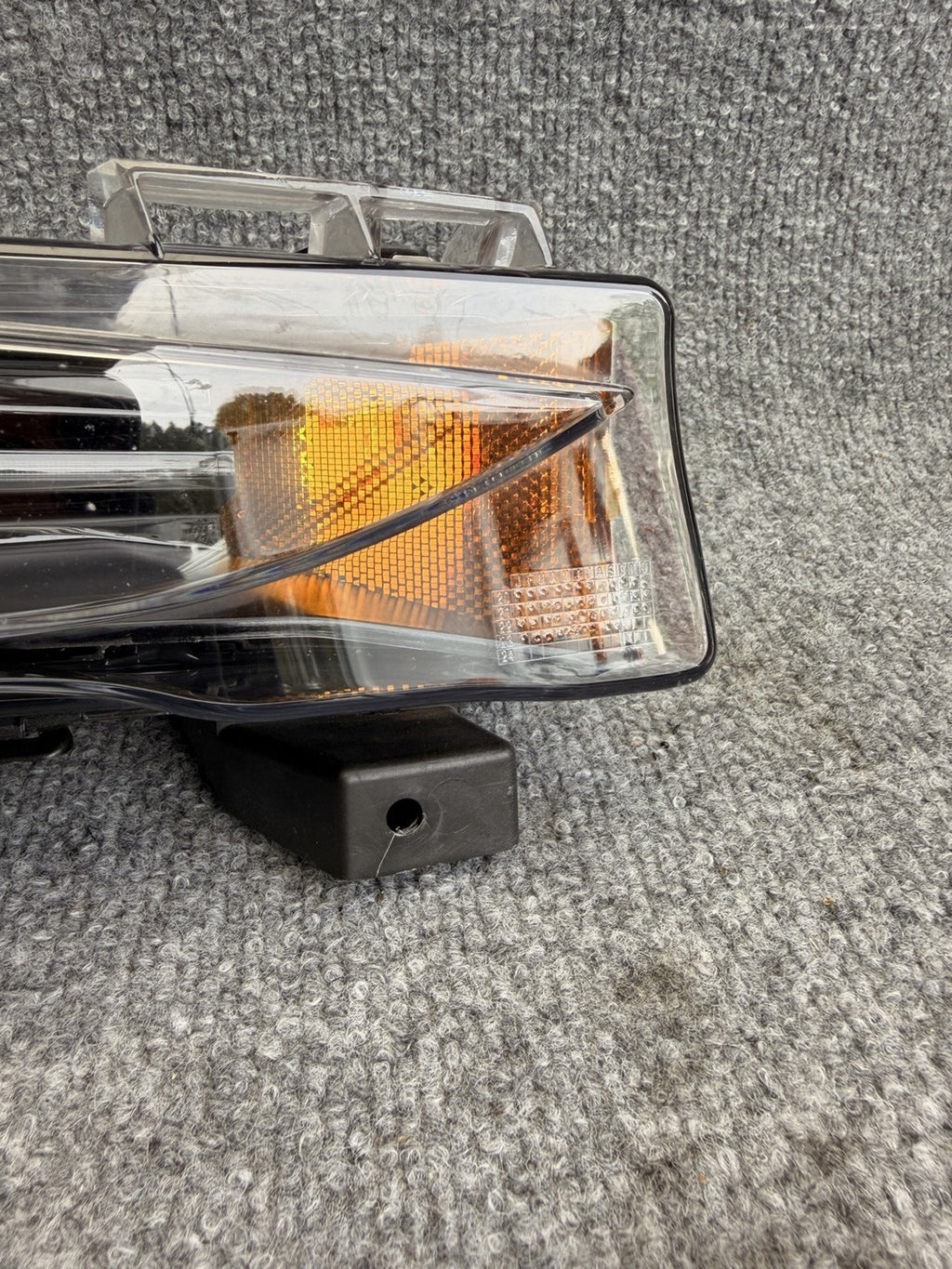 OEM 2021 - 2023 Tesla Model 3 Y Right RH 3 Pin LED Fog Light Lamp 1507931-00-D