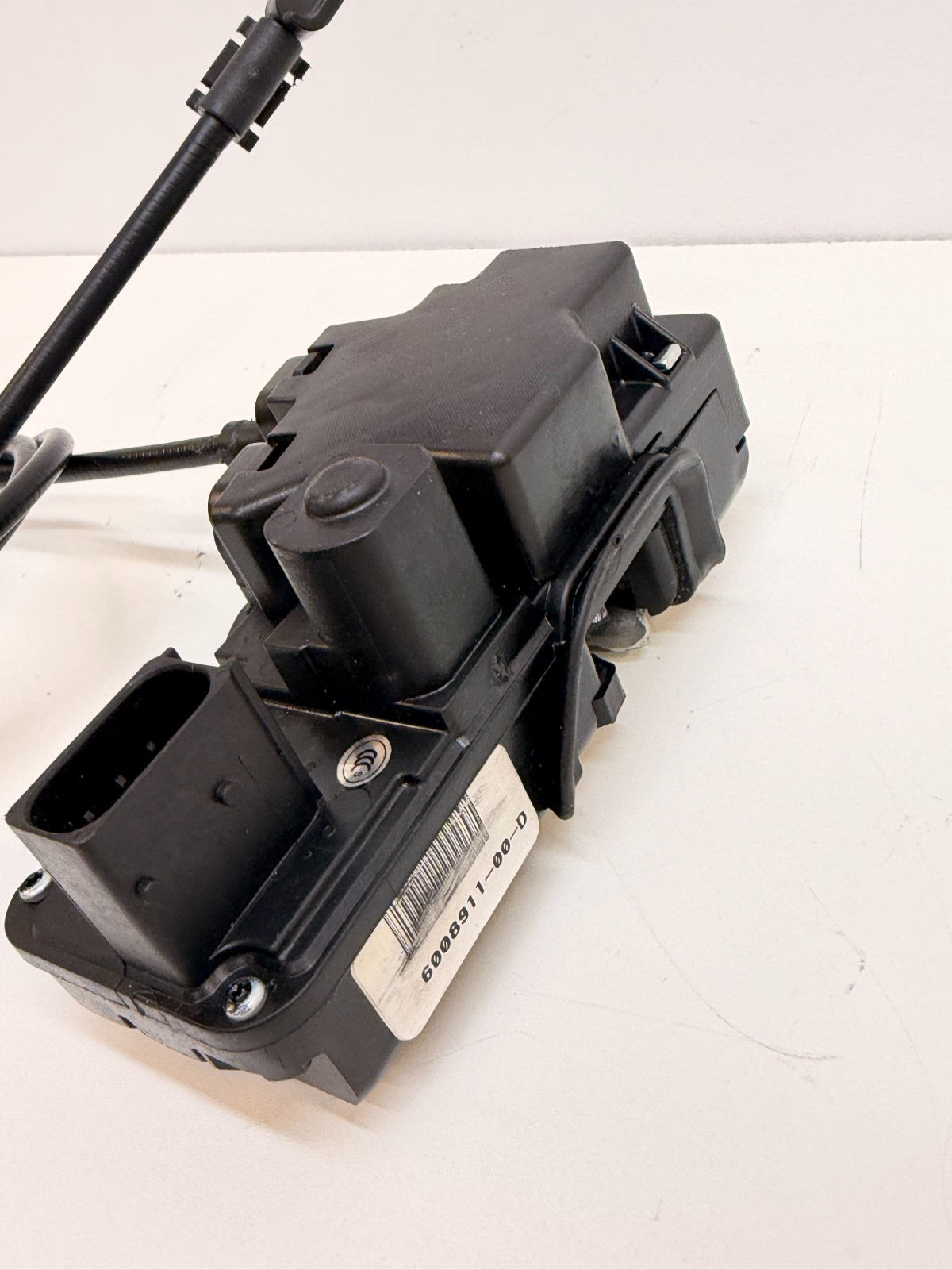 12-20 Tesla S Rear Driver Door Lock Latch Actuator w/ Cable 6008911-00-D