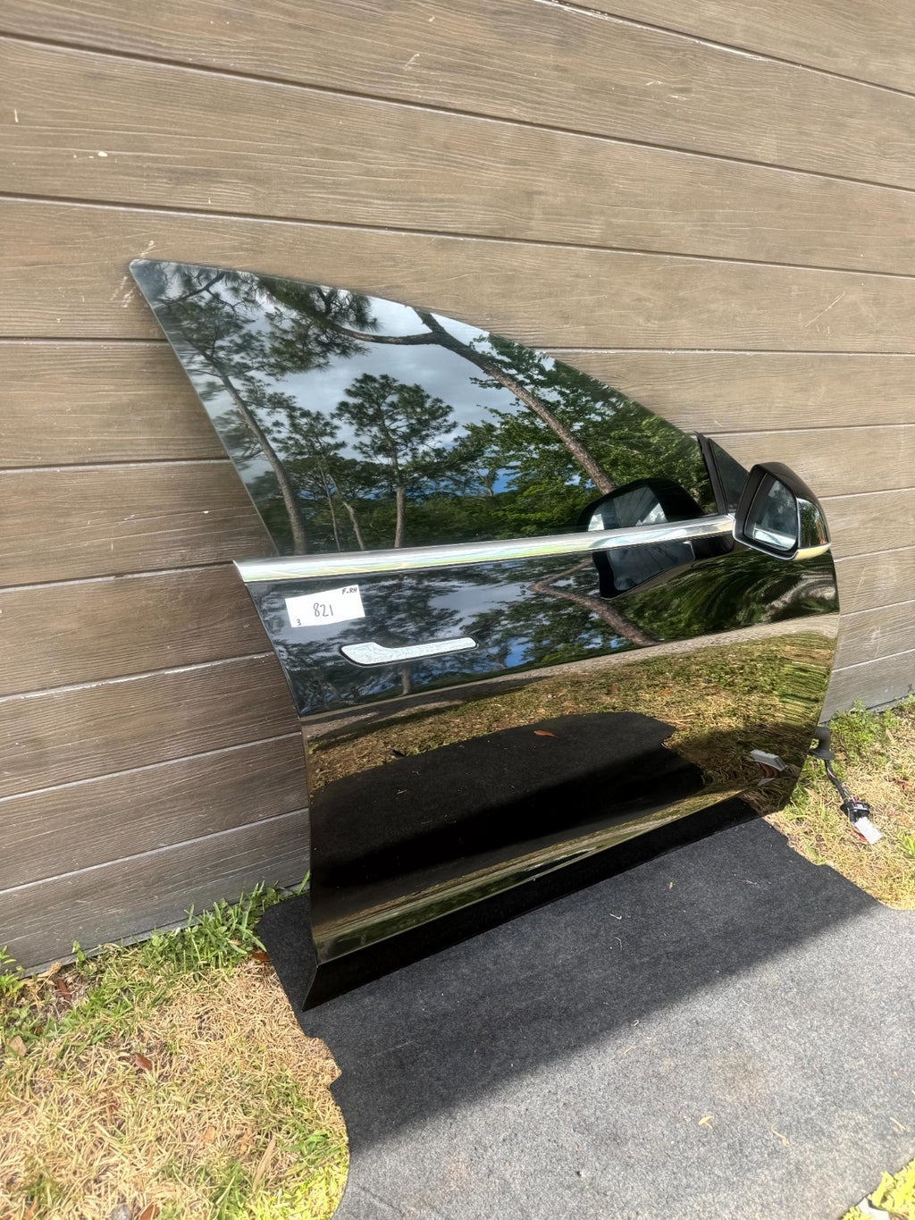 2017 - 2023 TESLA MODEL 3 FRONT RIGHT PASSENGER SIDE DOOR SHELL PANEL BLACK OEM