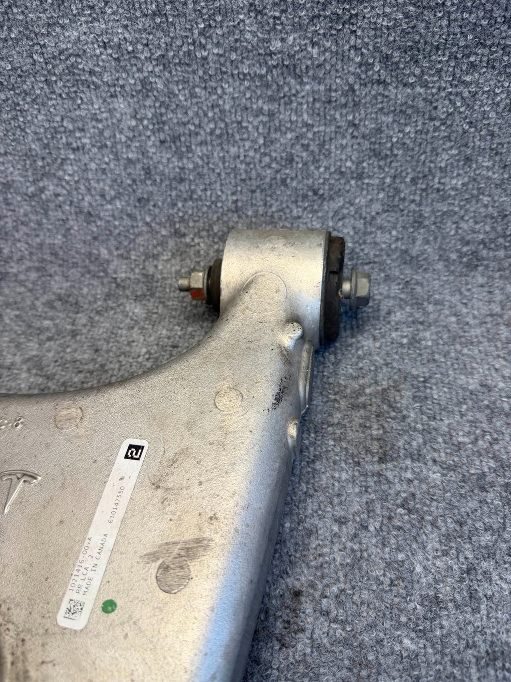 2012 - 2020 TESLA MODEL S REAR LEFT OR RIGHT SIDE LOWER CONTROL ARM OEM