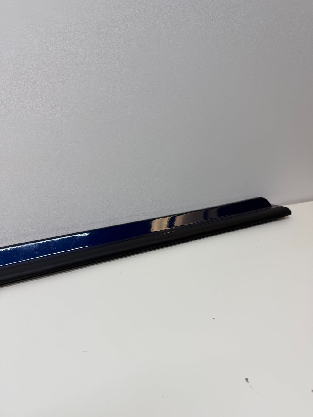 2012-20 Tesla Model S Driver Side Rocker Panel Scuff Plate Molding 1012215-00-G