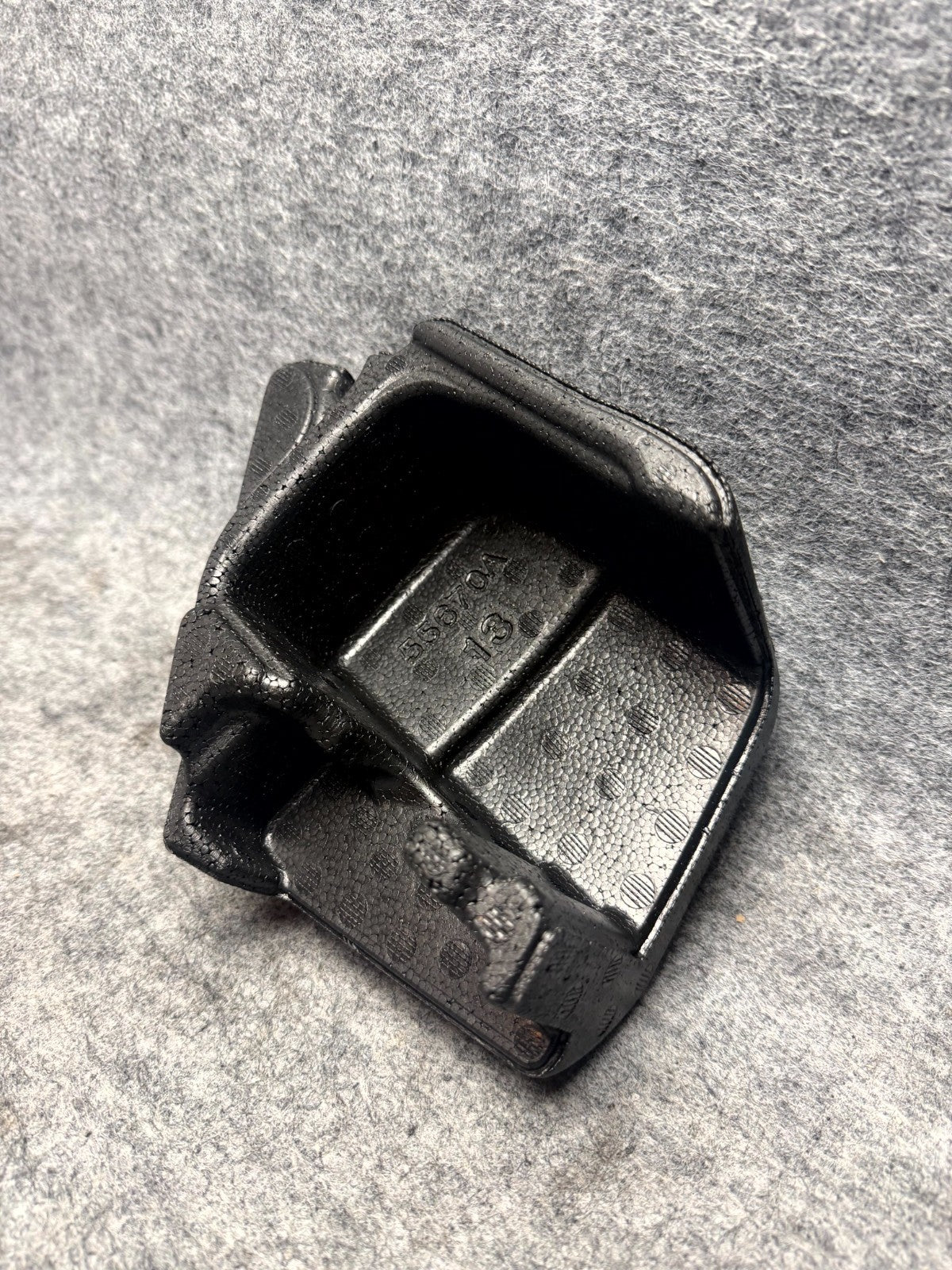 ♦️17-23 TESLA MODEL 3 REAR LEFT SEAT COVER CAP INSULATION FOAM OEM, 1133020-00-D