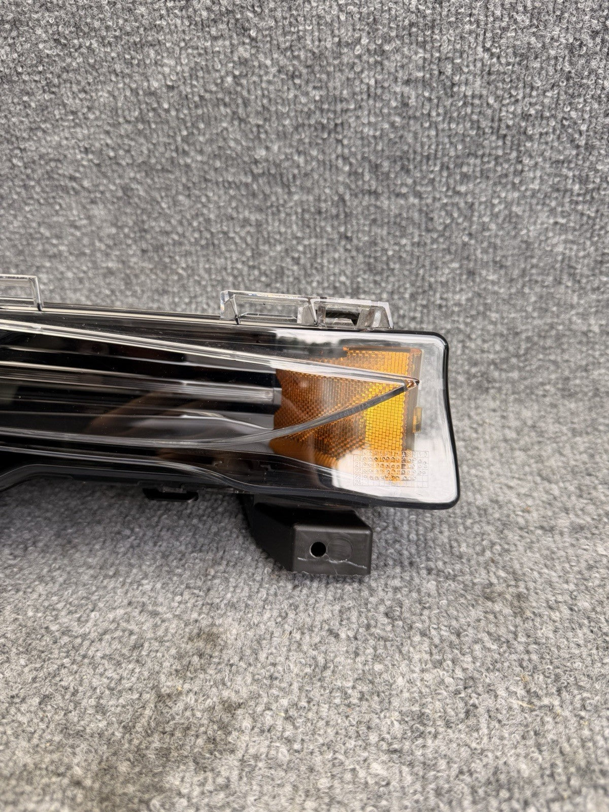 2017-2024 Tesla Model 3 Y Front Right Hand 2-Pin Fog Light 1507929-00-D OEM
