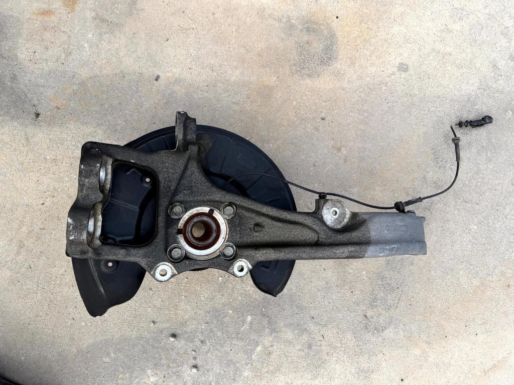16-20 Tesla Model X Front Right Spindle Knuckle W/ Control Arm OEM,1027311-00-F