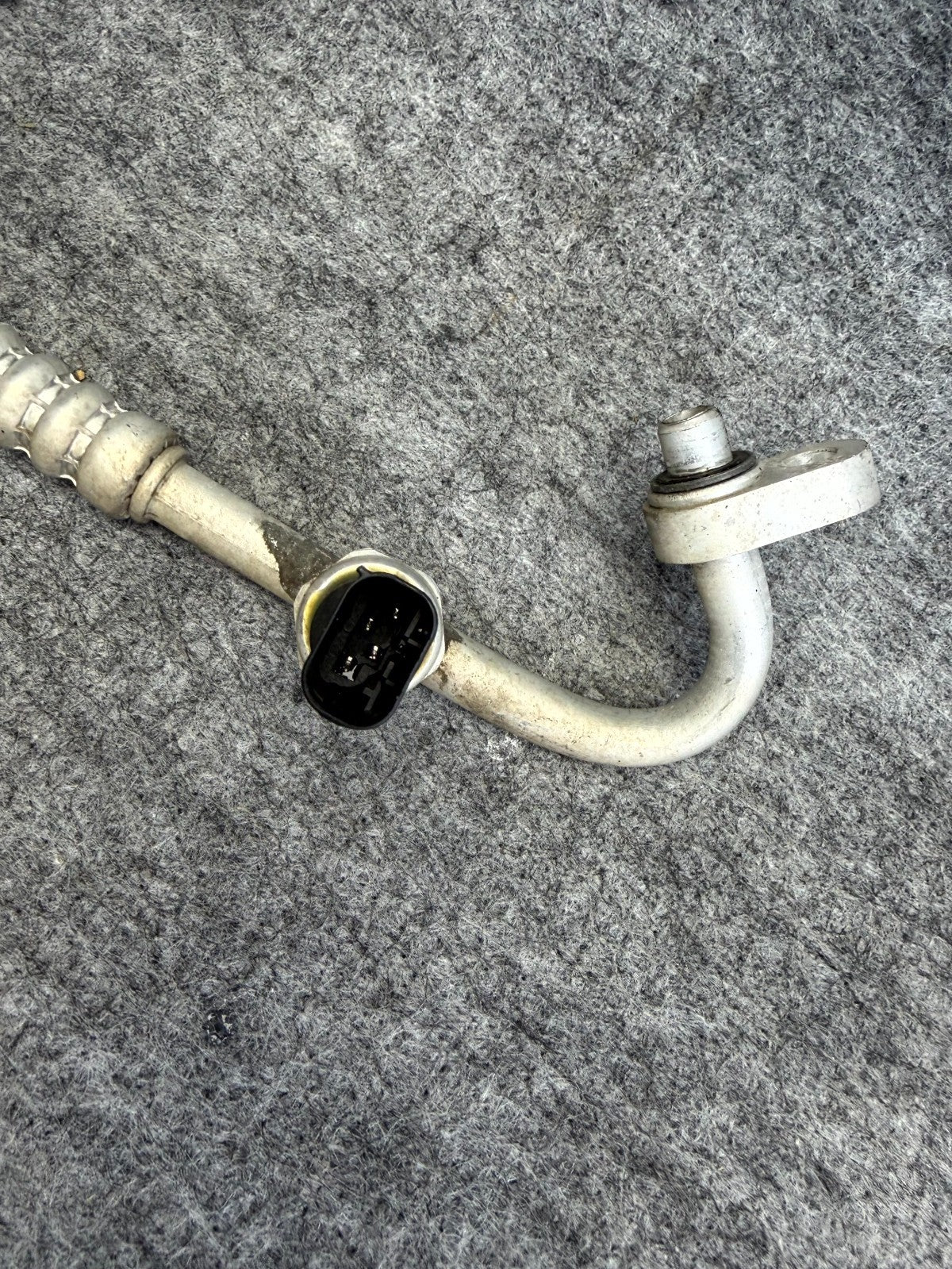 ♦️17-23 TESLA MODEL 3 AC AIR CONDITION HOSE LINE DISCHARGE PIPE OEM, 109215800F