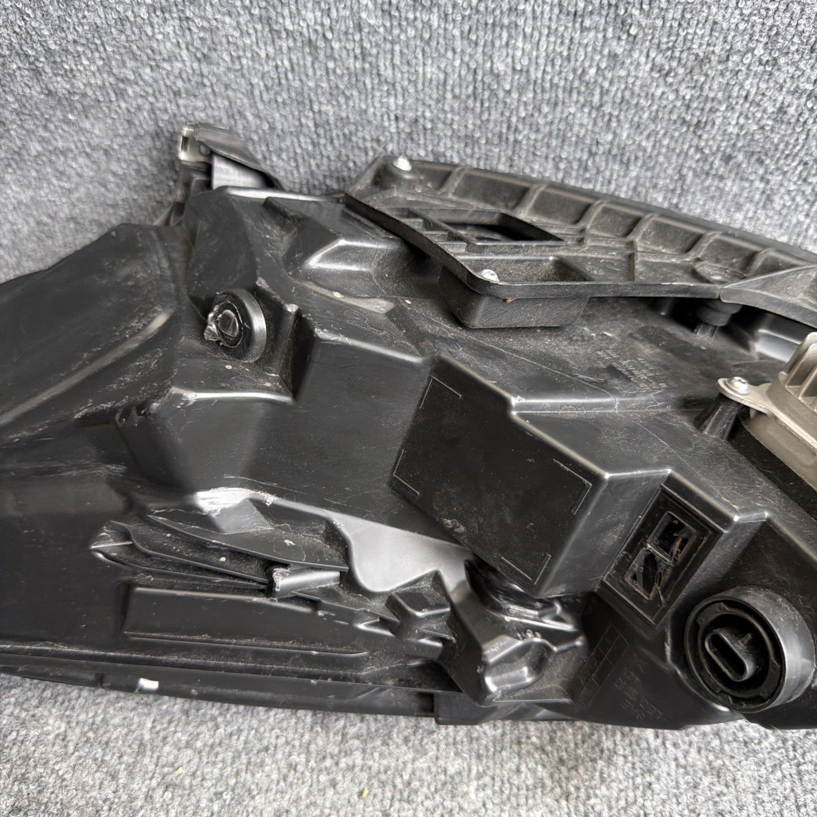 2021-2023 TESLA Model 3/Y Right MATRIX Headlight OEM 1514953-00-D  