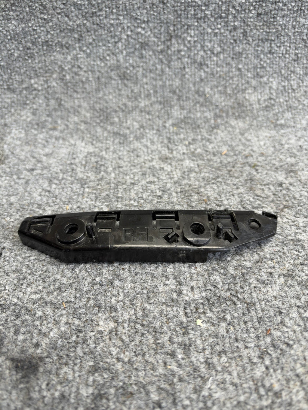 2017-23 Tesla Model 3 Front Right Bumper to Fender Support Bracket 1084182-00-E