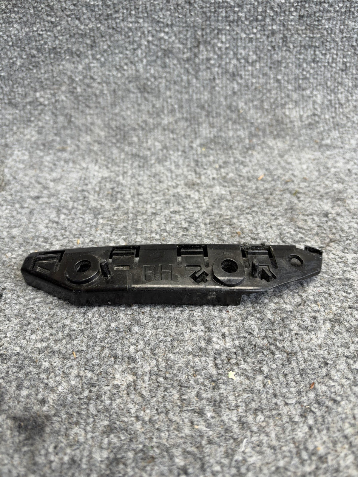 2017-23 Tesla Model 3 Front Right Bumper to Fender Support Bracket 1084182-00-E