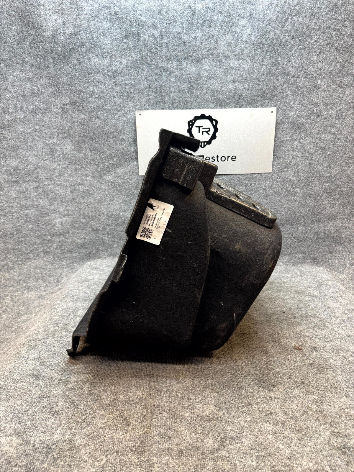 2020-2024 TESLA MODEL Y TRUNK CARGO FLOOR STORAGE COMPARTMENT BOX OEM 173998000A