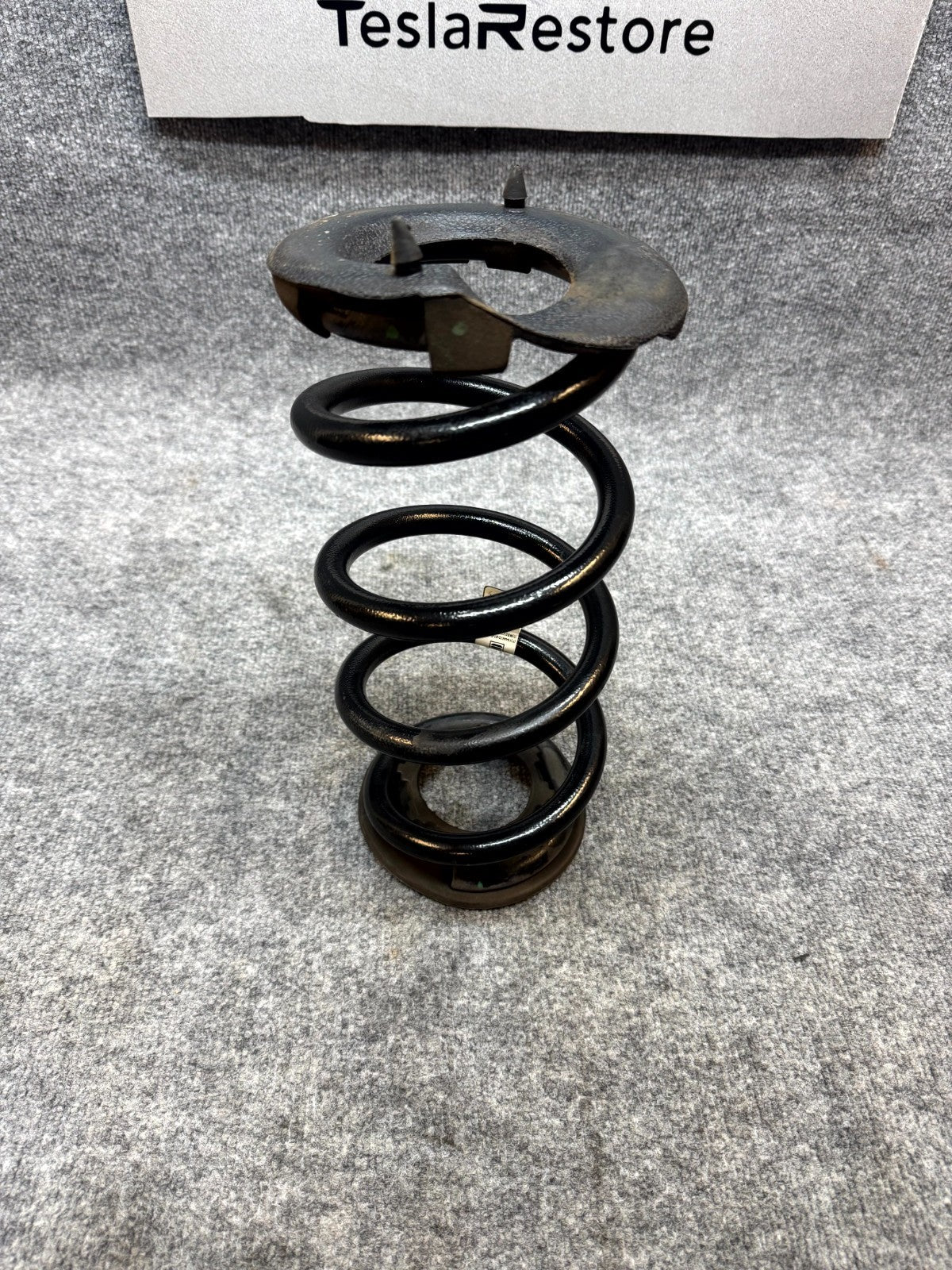 2017-2023 TESLA MODEL 3 REAR RIGHT/LEFT COIL SPRING INSULATOR OEM, 1044472-01-E
