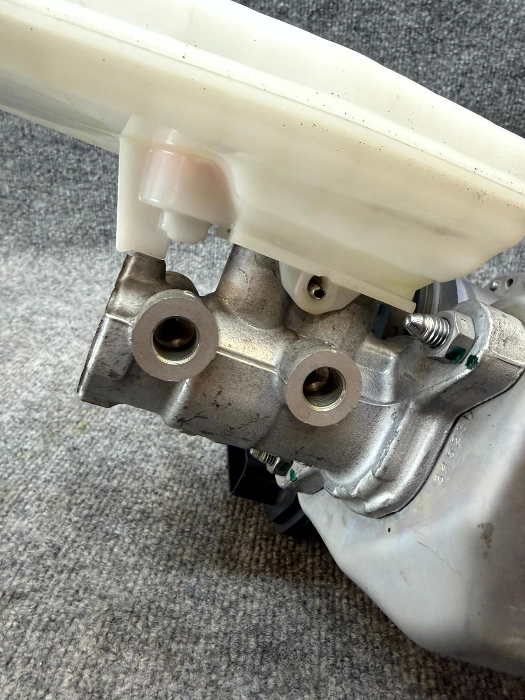 17-23 TESLA MODEL 3 Y BRAKE MASTER CYLINDER & BOOSTER & RESERVOIR OEM 118867100B