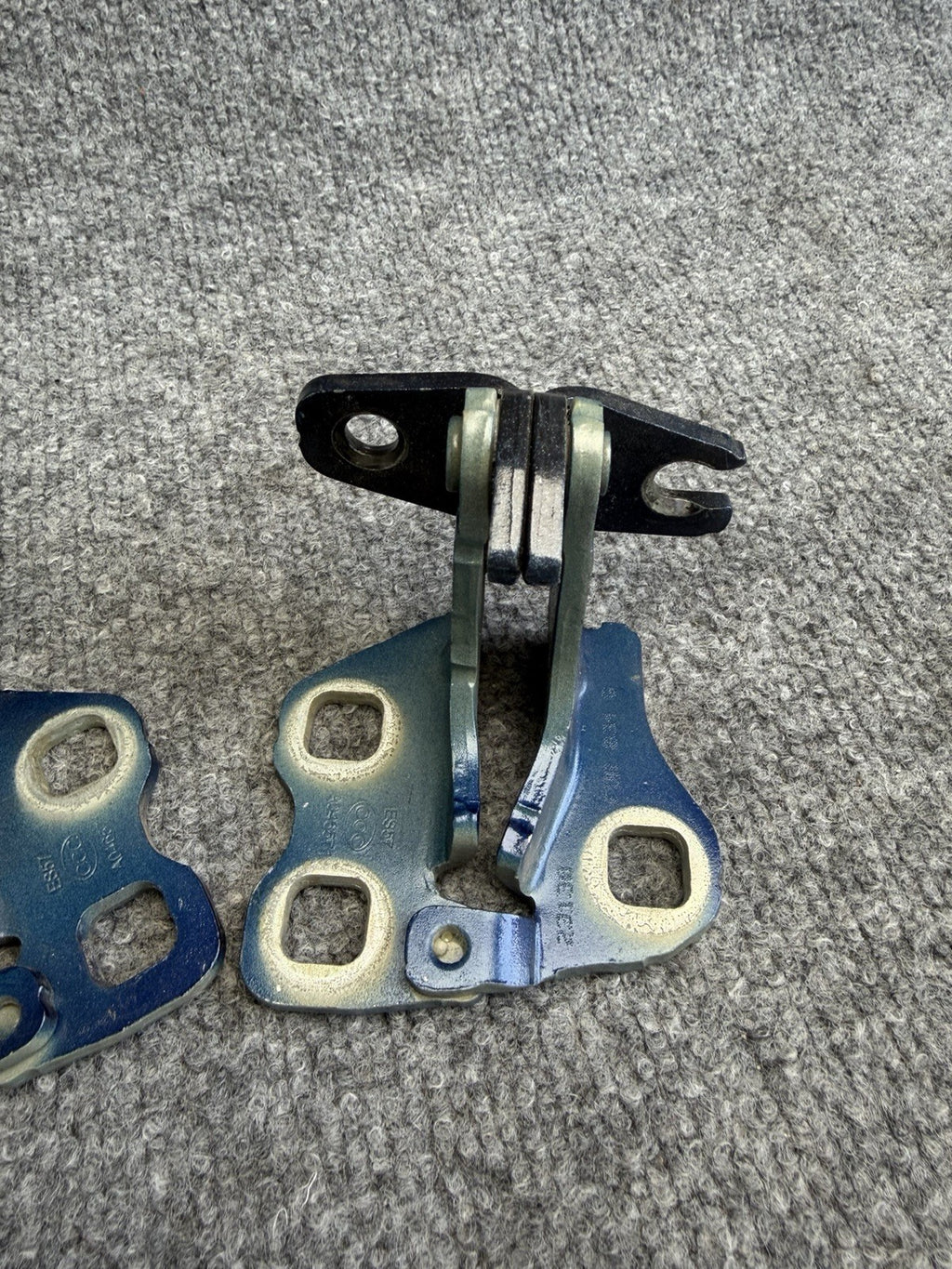 2017-2023 Tesla Model 3 M3 Front Right Passenger Side Door Set Hinge Red OEM