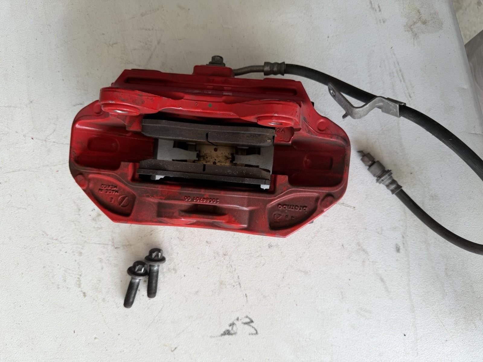 ♦️2017 - 2023 TESLA MODEL 3 FRONT LEFT SIDE BRAKE CALLIPER RED OEM, 1044641-00-F