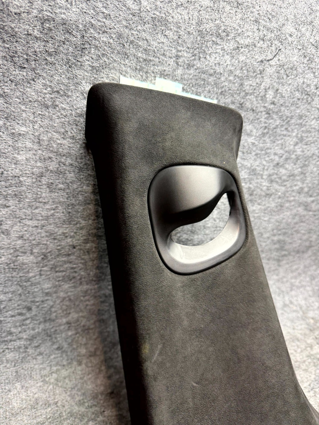 ♦️2012 - 2020 TESLA MODEL S LEFT SIDE B-PILLAR TRIM COVER OEM, 1021612-02-A