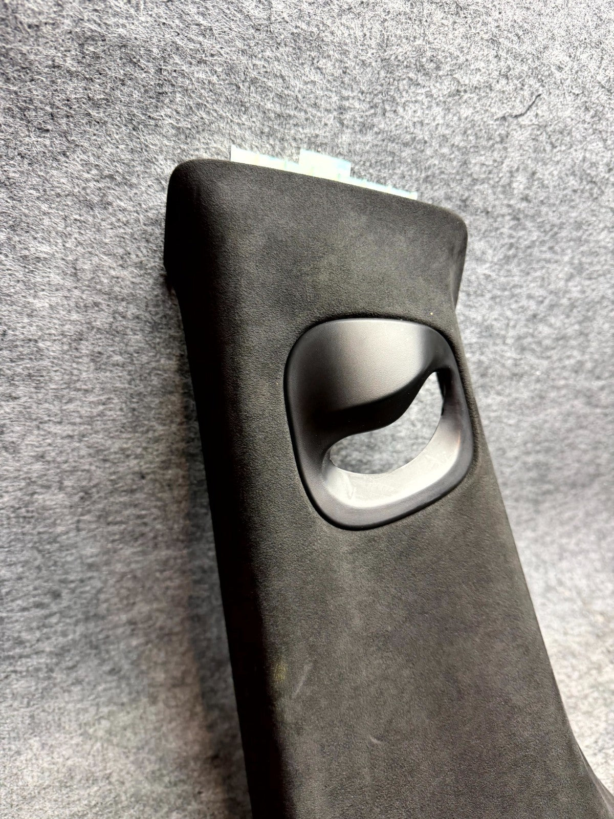♦️2012 - 2020 TESLA MODEL S LEFT SIDE B-PILLAR TRIM COVER OEM, 1021612-02-A