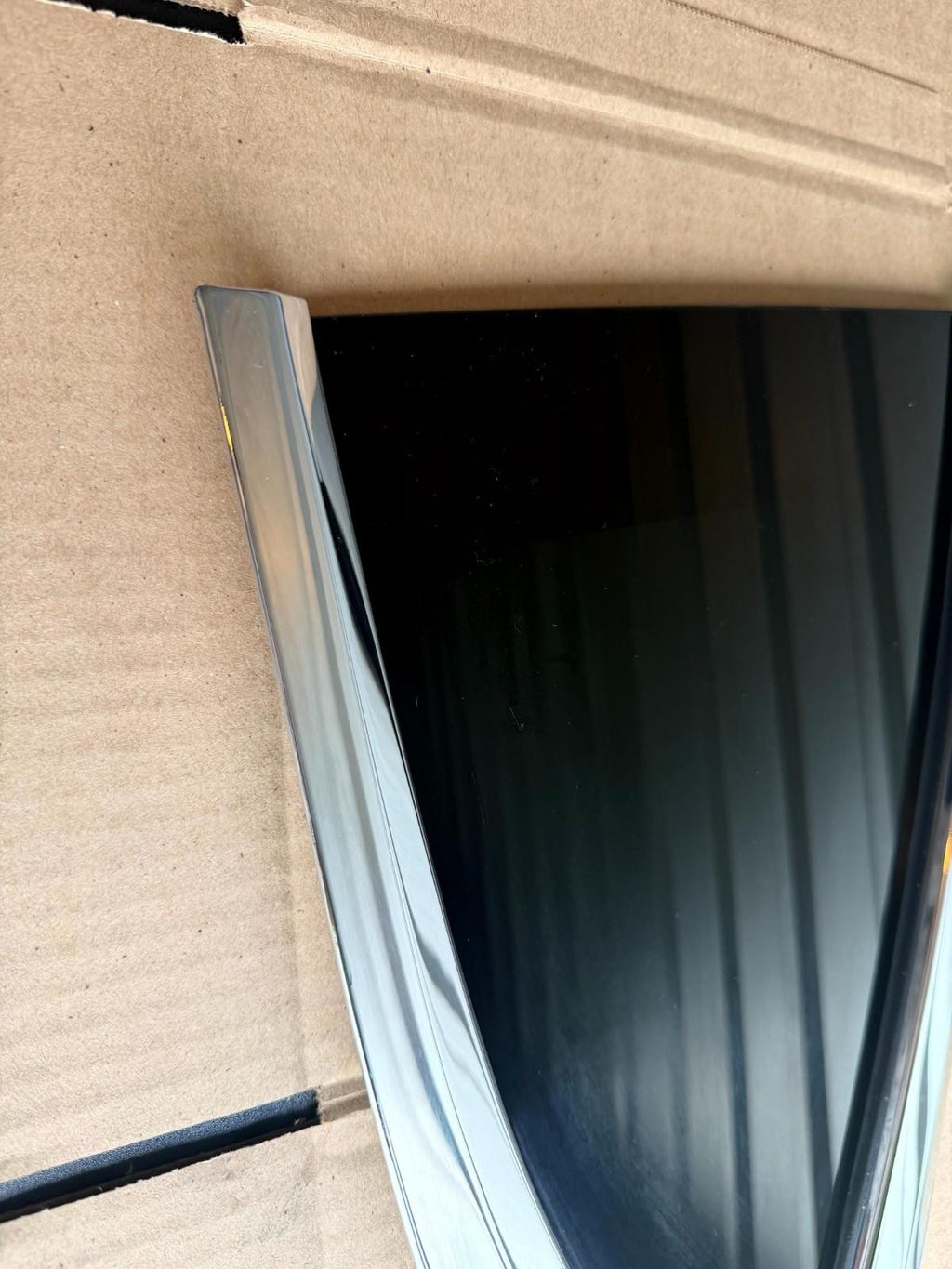 ♦️16-20 TESLA MODEL X REAR RIGHT QUARTER DOOR WINDOW GLASS OEM, 1034906/07-80-F