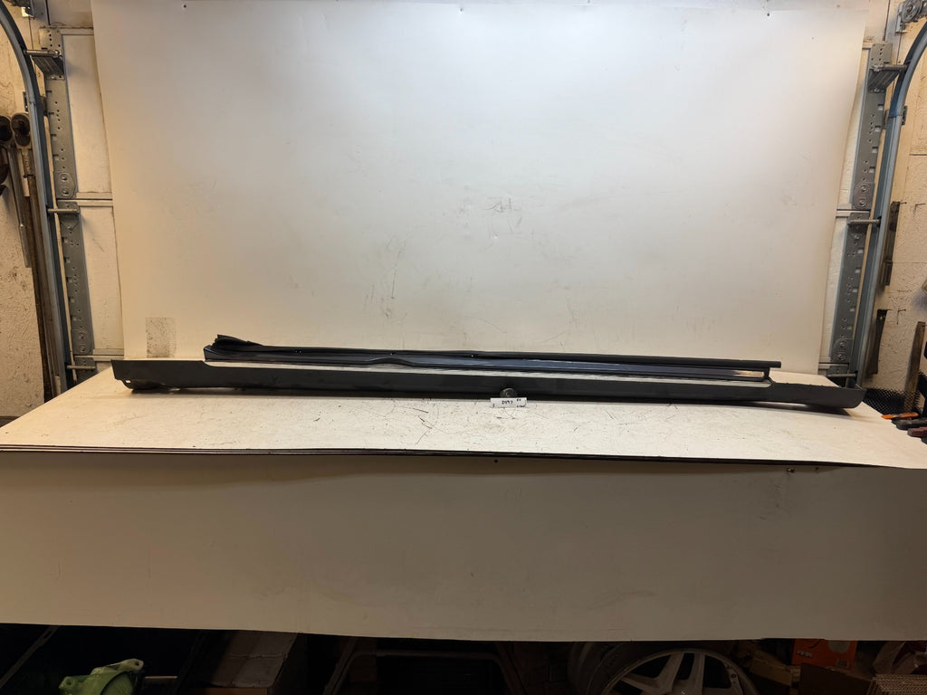 2012-20 Tesla Model S RIGHT Side Rocker Panel Mold Cover Trim OEM 6005875-00-G