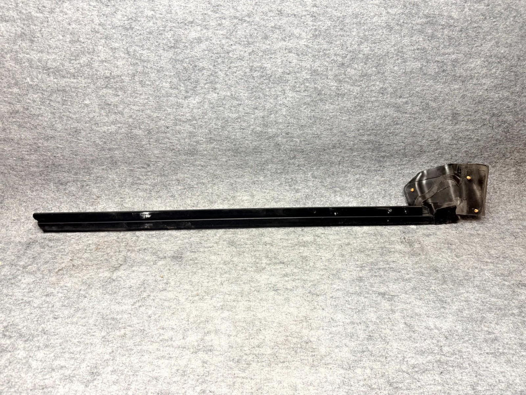 ♦️17-23 TESLA MODEL 3 FRONT LH / RH DOOR WINDOW WEATHERSTRIP SEAL OEM 109049500E