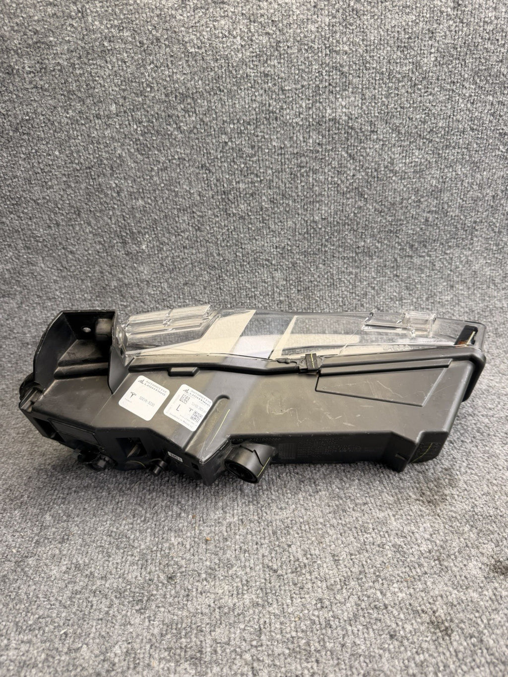 2021-2023 TESLA MODEL S PLAID FOG LIGHT LEFT 3 PIN LED 1563710-00-A OEM