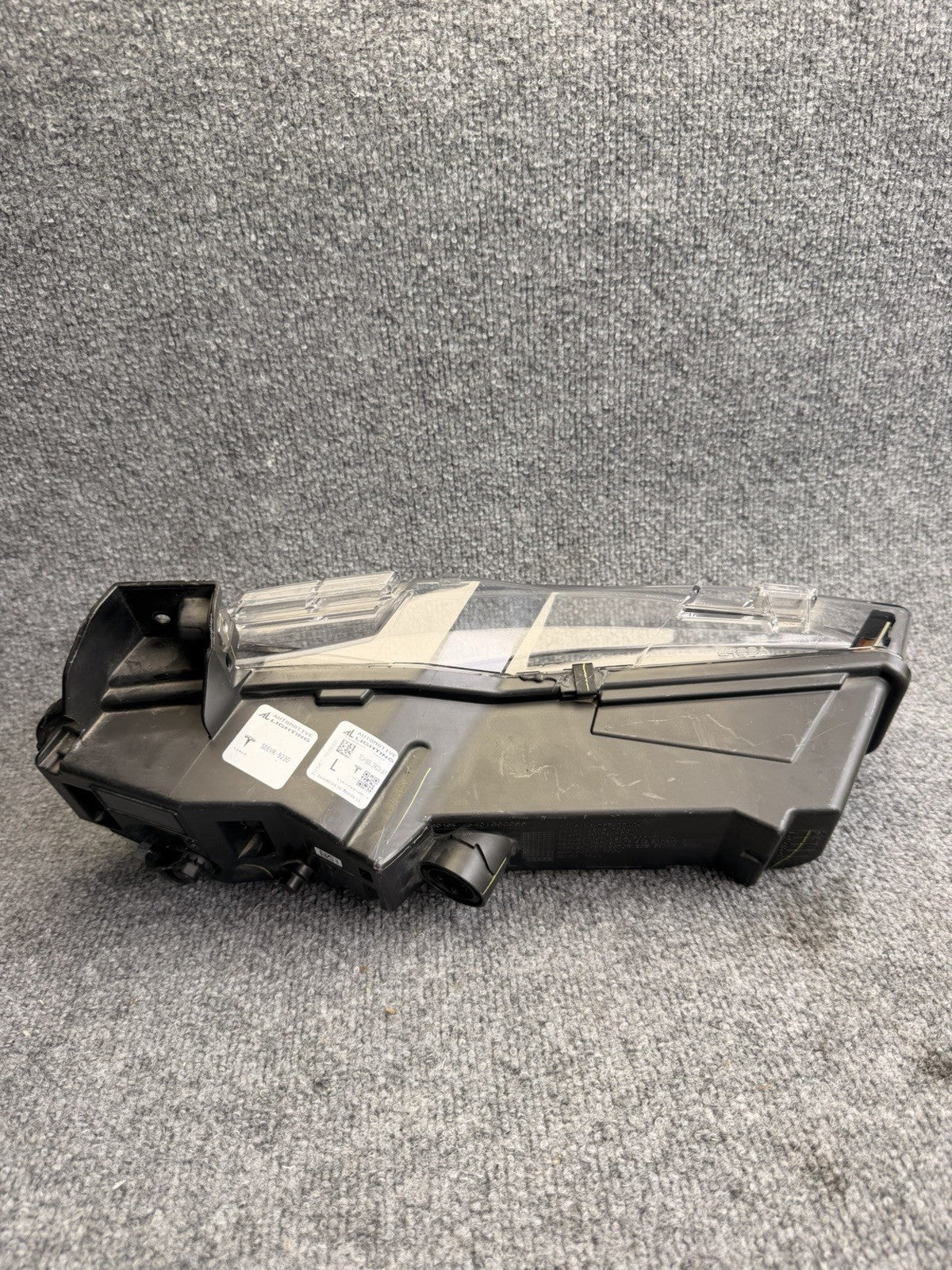 2021-2023 TESLA MODEL S PLAID FOG LIGHT LEFT 3 PIN LED 1563710-00-A OEM