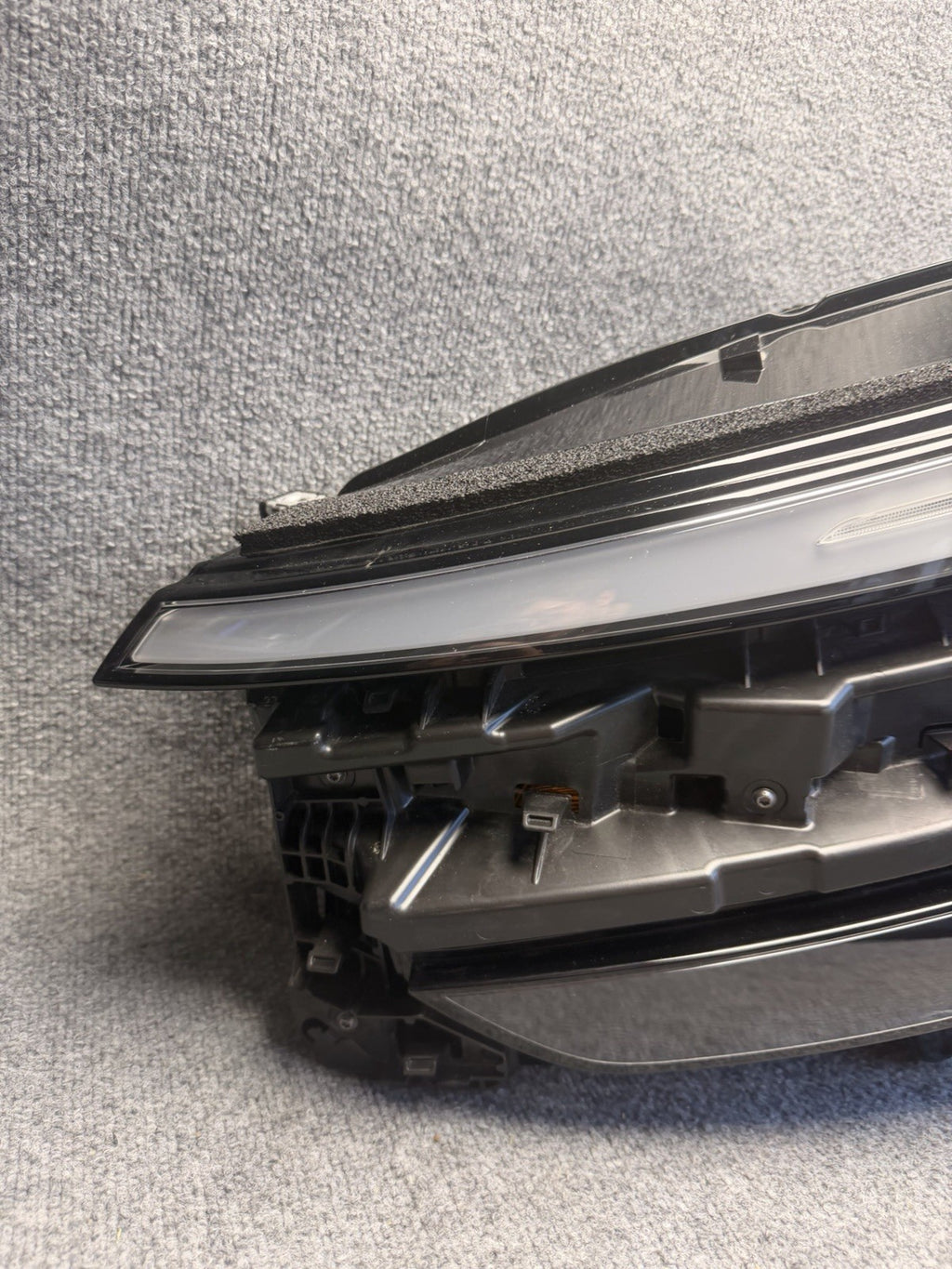 2025 2026 Tesla Model Y Juniper Left Driver Side LED Headlight OEM 1918347-00-E