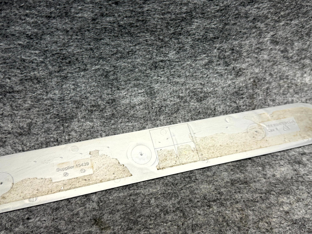 ♦️17–23 TESLA MODEL 3 LEFT OR RIGHT DOOR SILL SCUFF PLATE TRIM OEM, 1504763-00-A