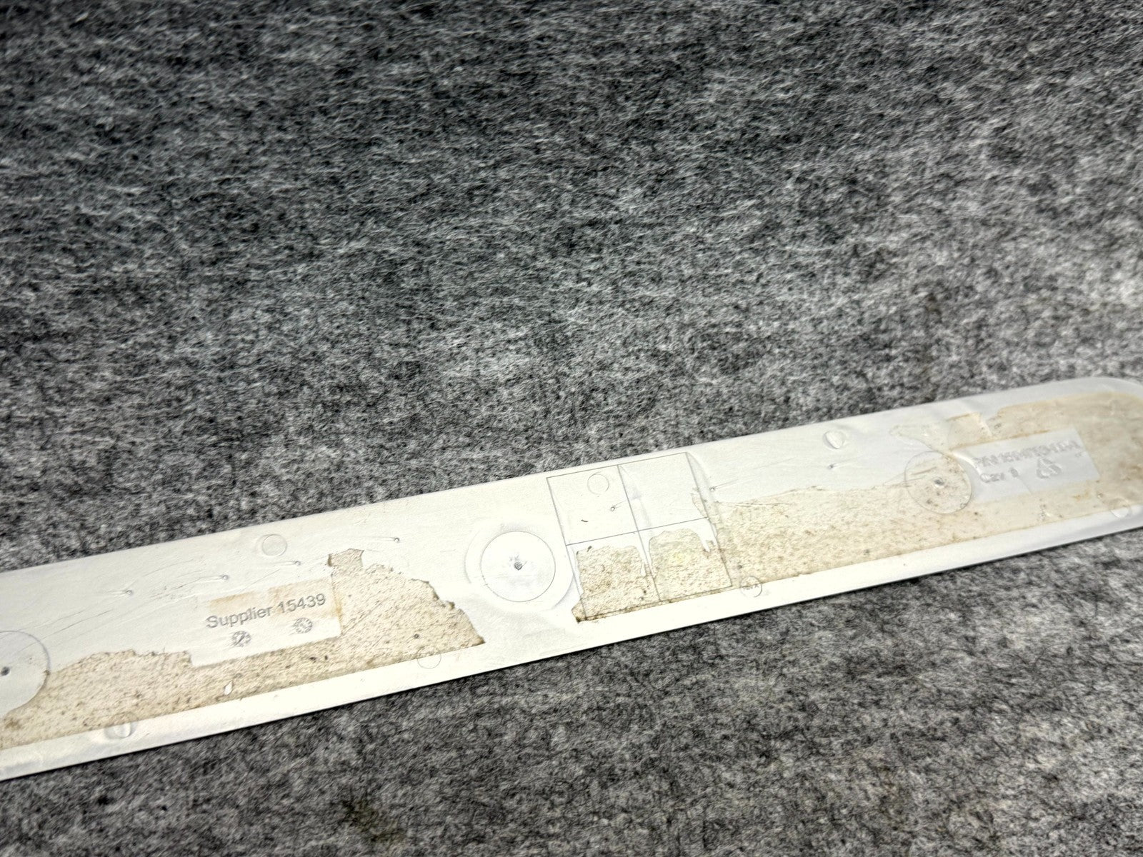 ♦️17–23 TESLA MODEL 3 LEFT OR RIGHT DOOR SILL SCUFF PLATE TRIM OEM, 1504763-00-A