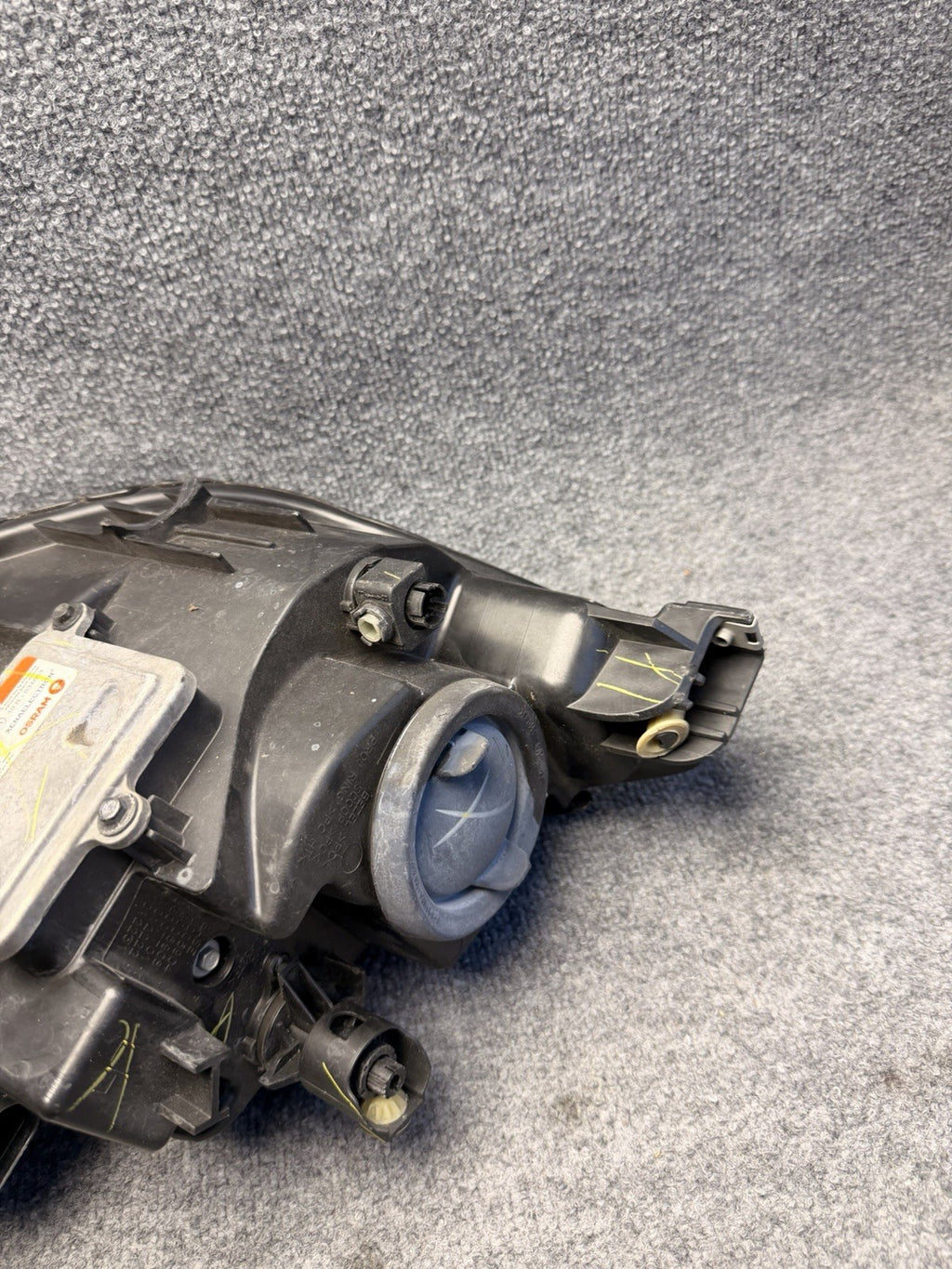 Tesla Model S Headlight Head Lamp Front Left 2012-2016 6005906-00-B OEM
