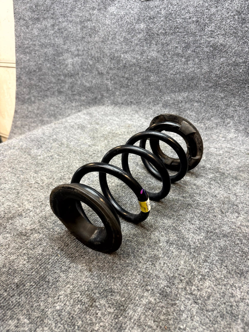 2017 - 2023 TESLA MODEL 3 REAR LEFT OR RIGHT SIDE COIL SPRING OEM, 1044472-00-G