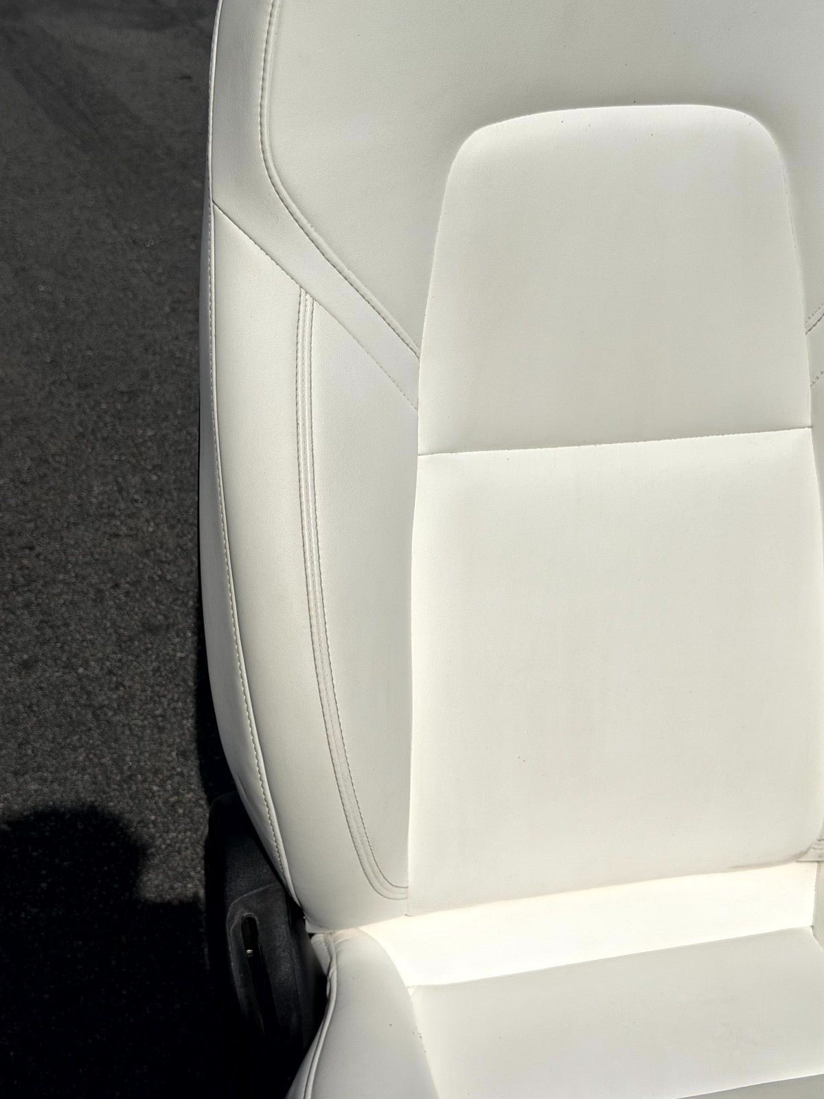 2017 - 2023 TESLA MODEL 3 FRONT RIGHT PASSENGER SIDE FULL SEAT W/ HEADREST OEM