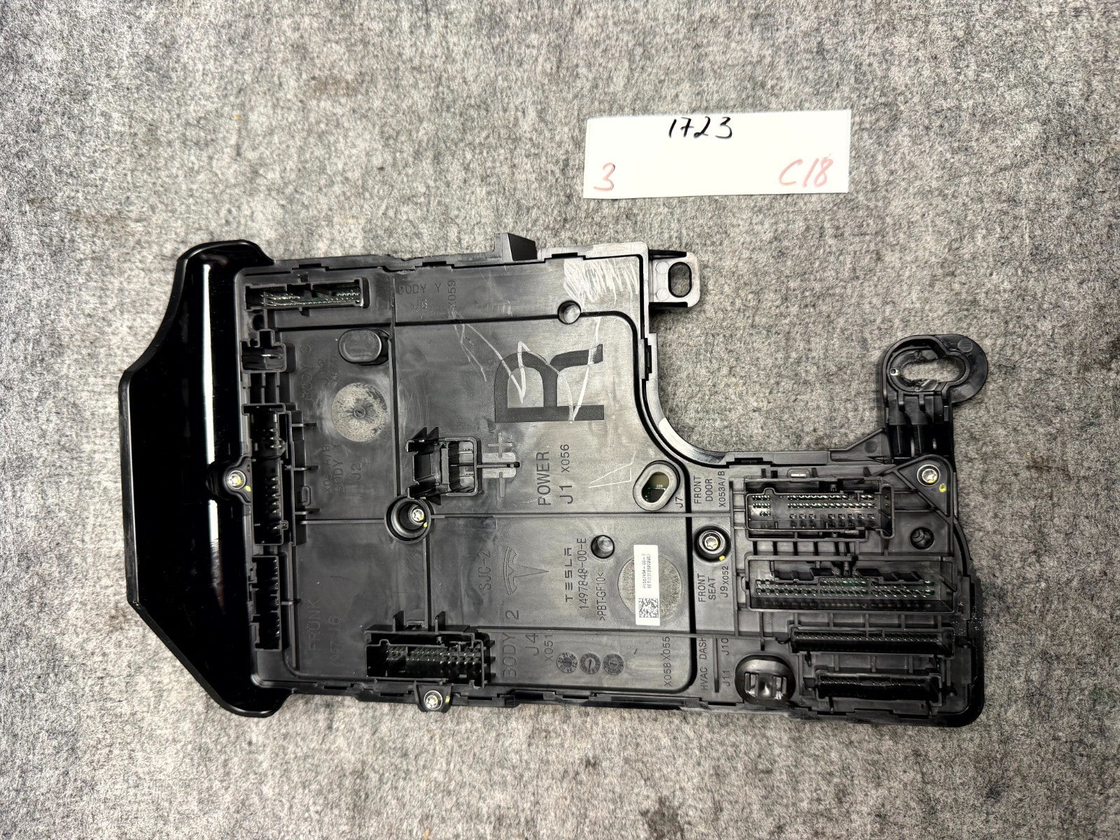 ♦️17-23 TESLA MODEL 3 FRONT RIGHT LOW VOLAGE BODY MODULE UNIT OEM, 1497848-00-E