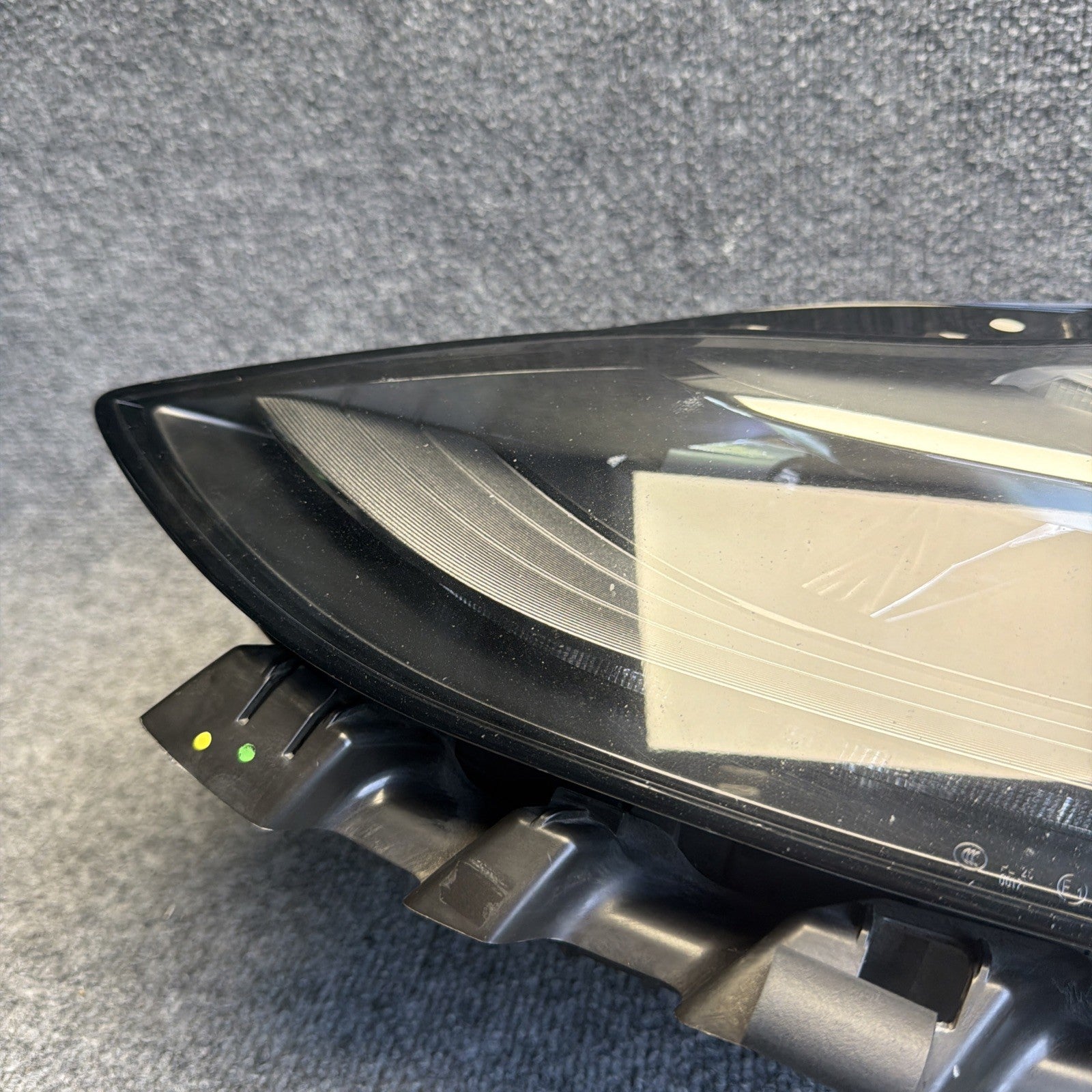 2021-2023 TESLA MODEL 3 HEADLIGHT LEFT DRIVER LED 1514952-00-D OEM