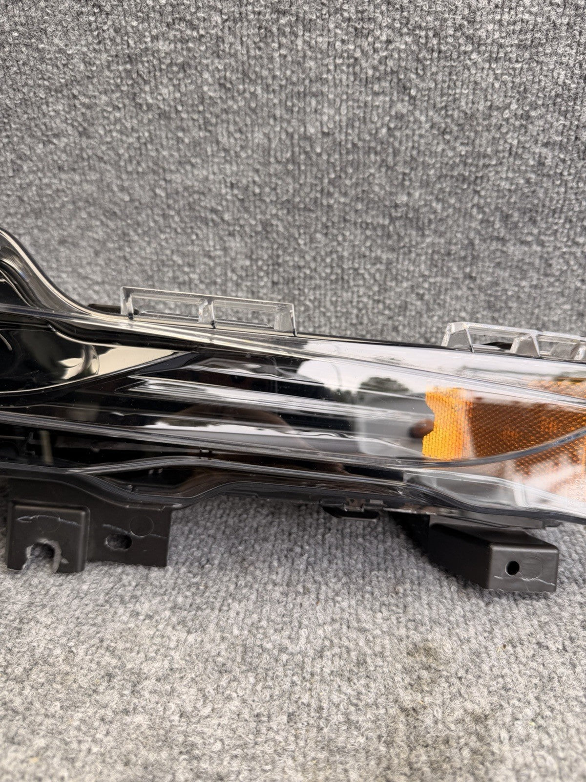 2017-2024 Tesla Model 3 Y Front Right Hand 2-Pin Fog Light 1507929-00-D OEM