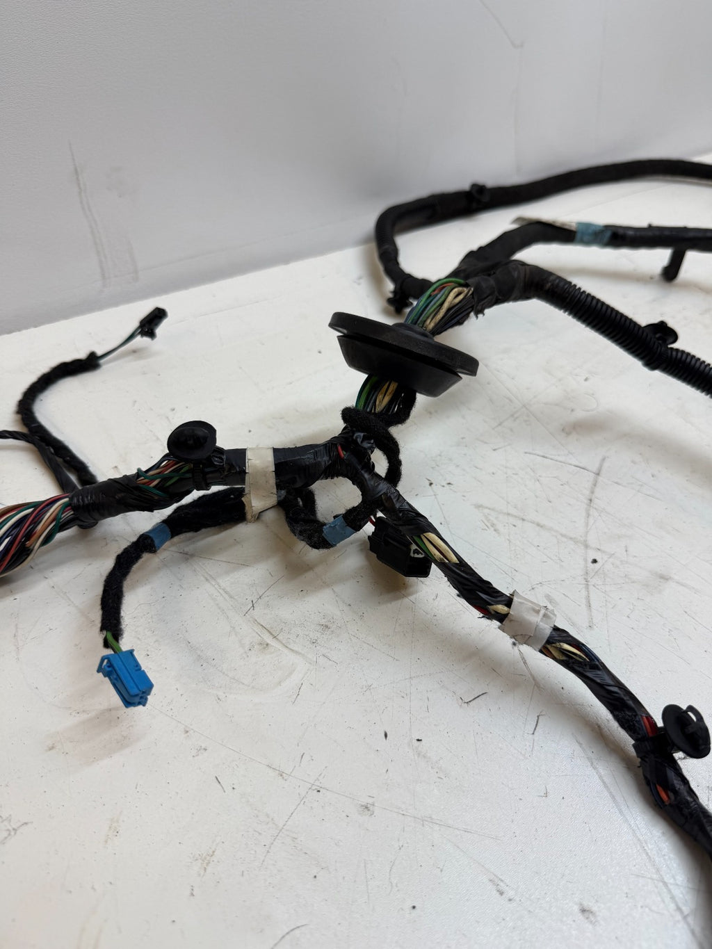 2016-2020 Tesla Model S Front Left Side Door Wire Wiring Harness 1069106-00-B