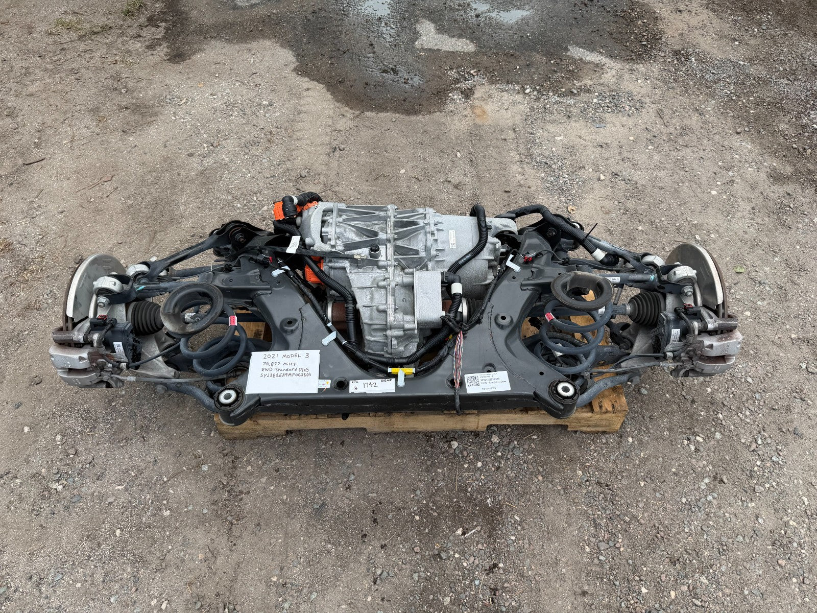 2021-2023 Tesla Model 3 Engine Rear Drive Unit Motor with Subframe Assembly