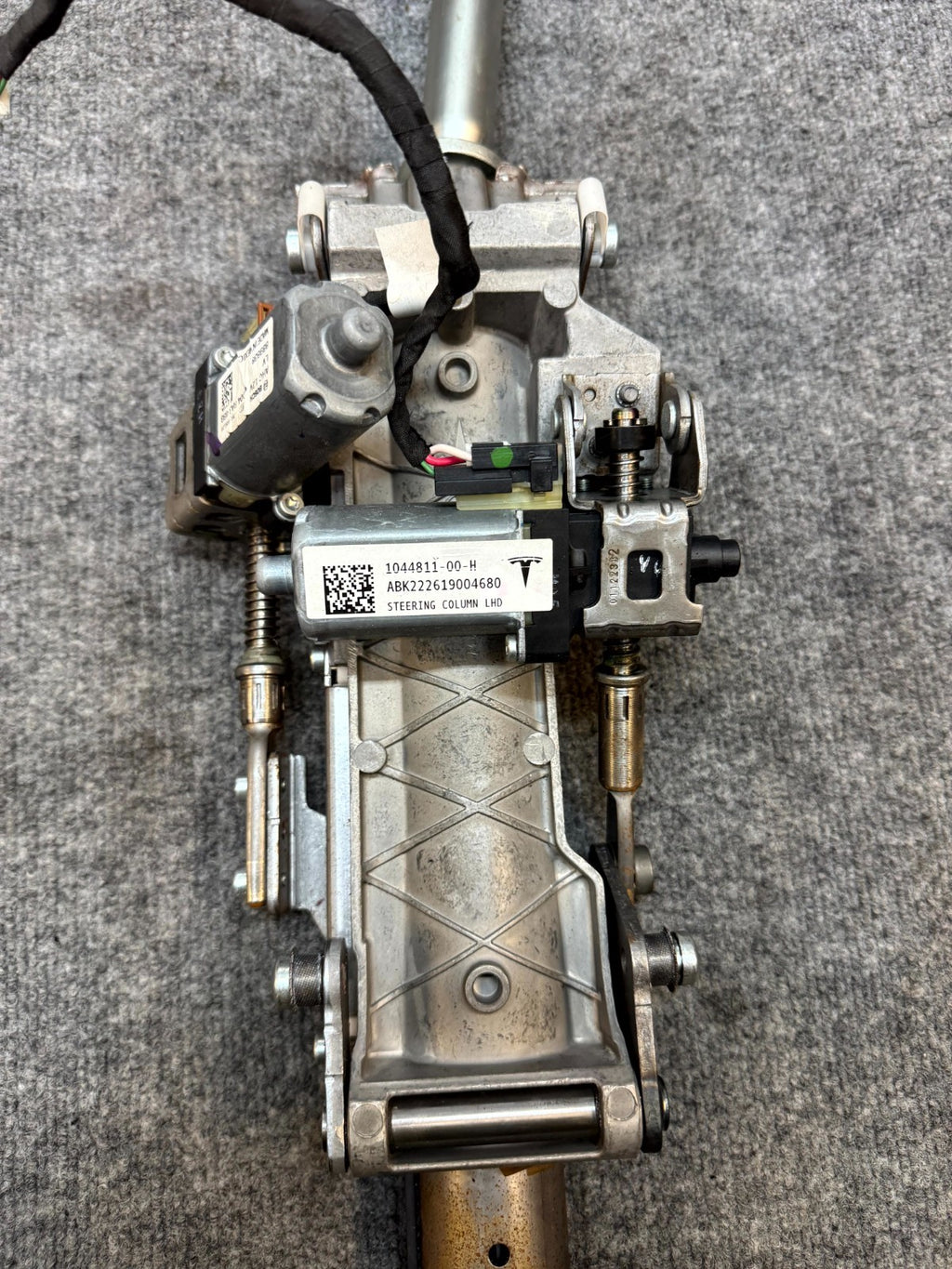 17-23 TESLA MODEL 3 ELECTRIC STEERING COLUMN & INTERMEDIATE SHAFT OEM 104481100H