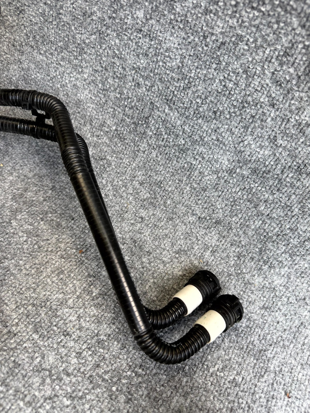 17 - 23 TESLA MODEL 3 CHILLER TO BATTERY COOLING HOSE TUBE PIPE OEM 1521493-00-C