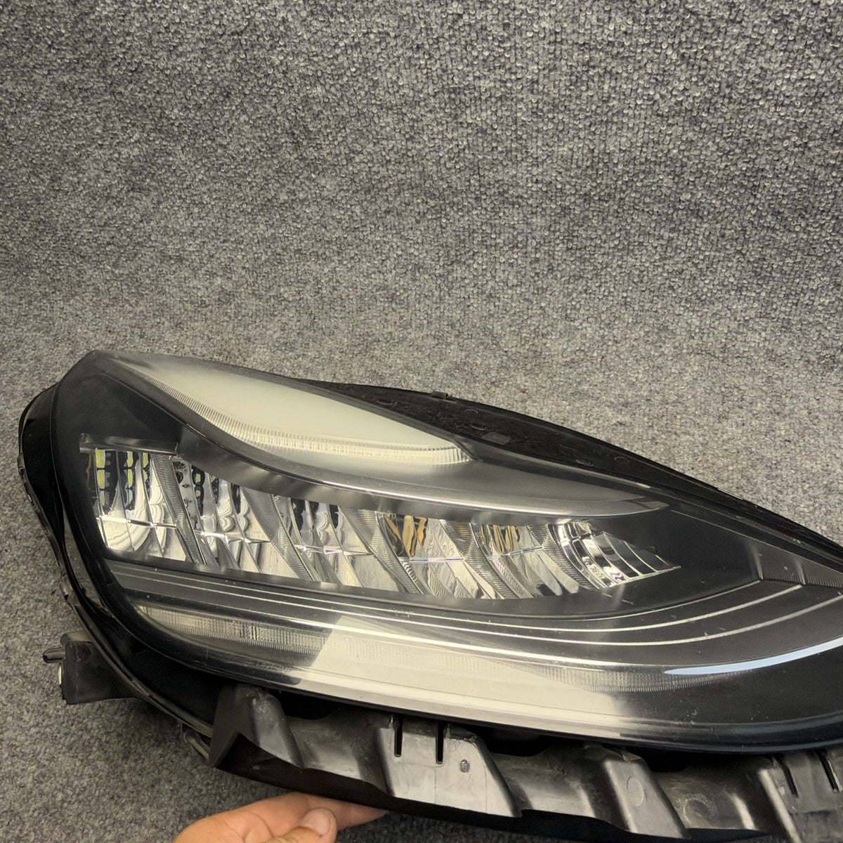 17-23 Tesla Model 3 Y Reflector LED Headlight RH Front Right 1077372-00-K OEM