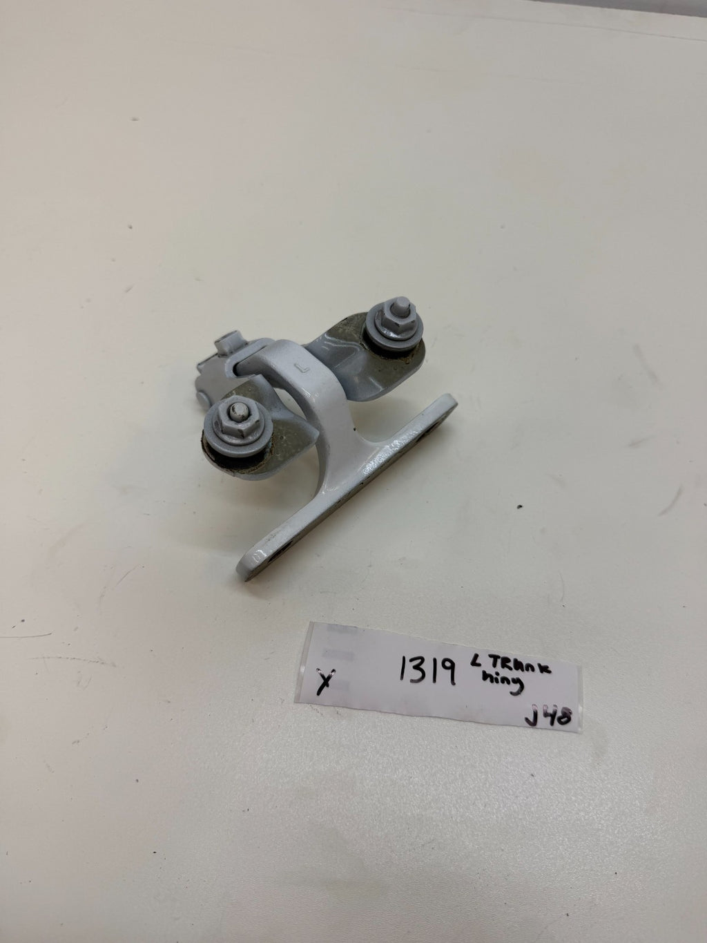 2020-2024 Tesla Model Y Rear Left Trunk Lift Gate Hinge 1500494-00-A
