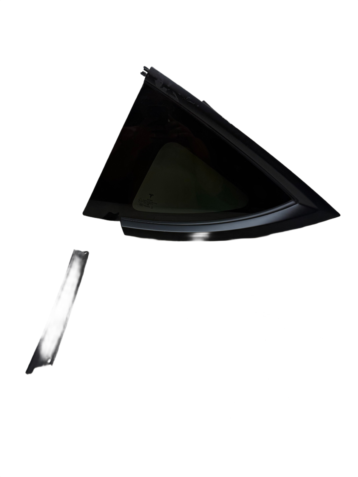 2020-23 Tesla Model Y Rear Left Driver Side Quarter Glass W/ Frame 1495740-00-E