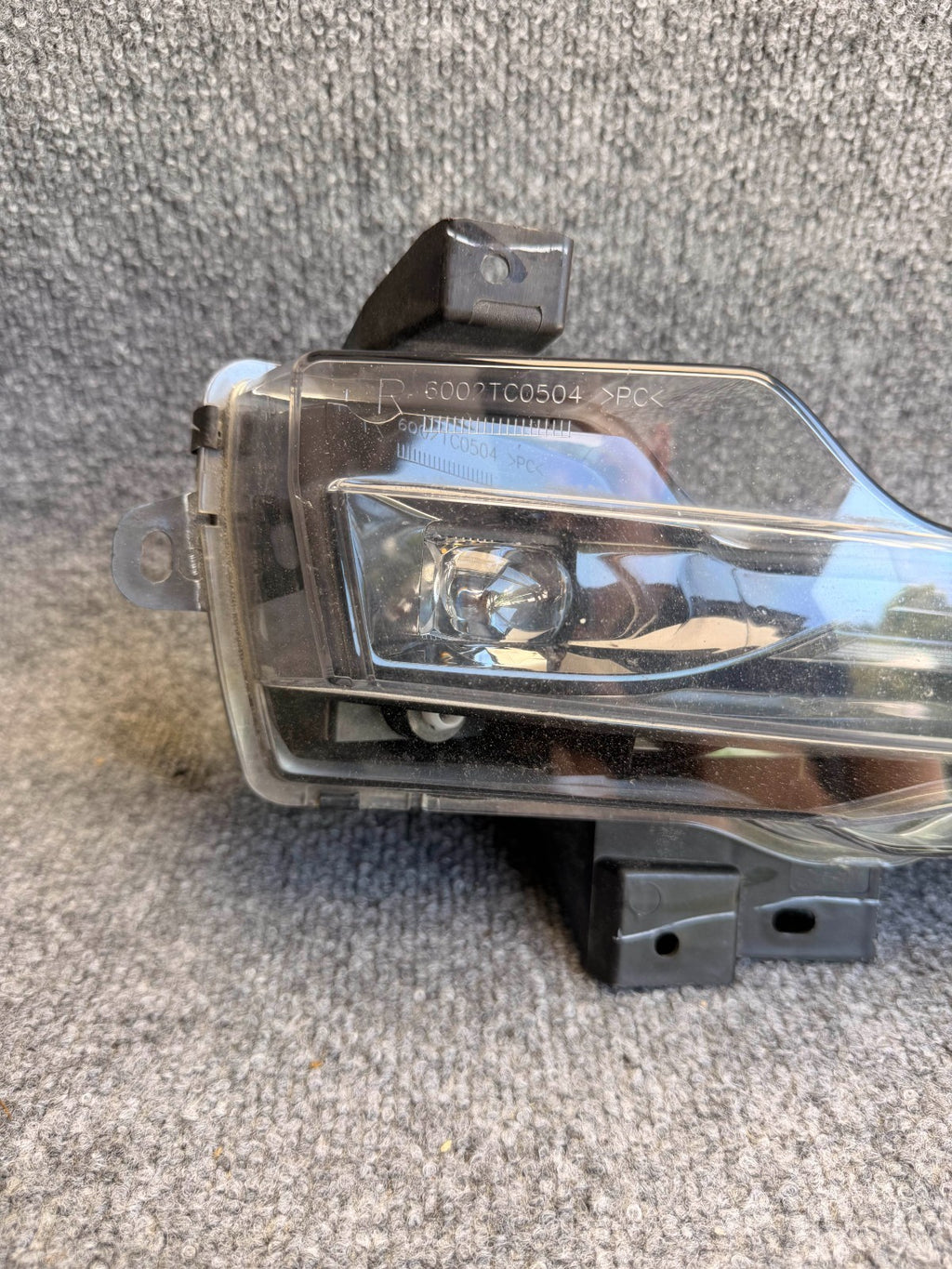 2017-2023 Tesla Model 3 Right Passenger Side LED Fog Light Lamp 1077392-00-E