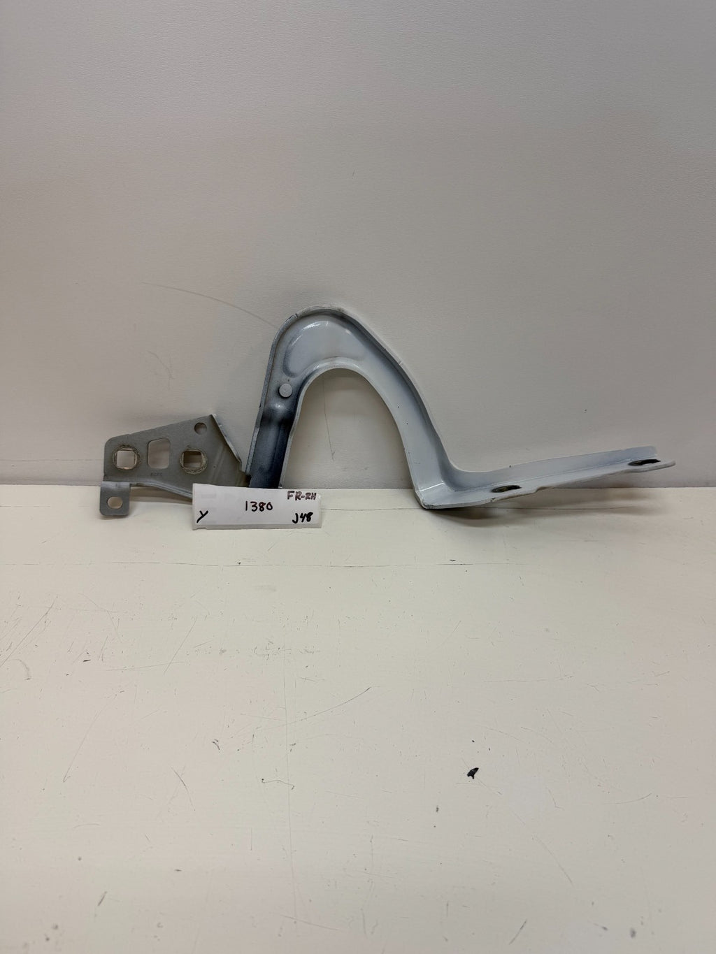 2020-2024 Tesla Model Y Front Right Passenger Side Hood Hinge 1496268-00-C