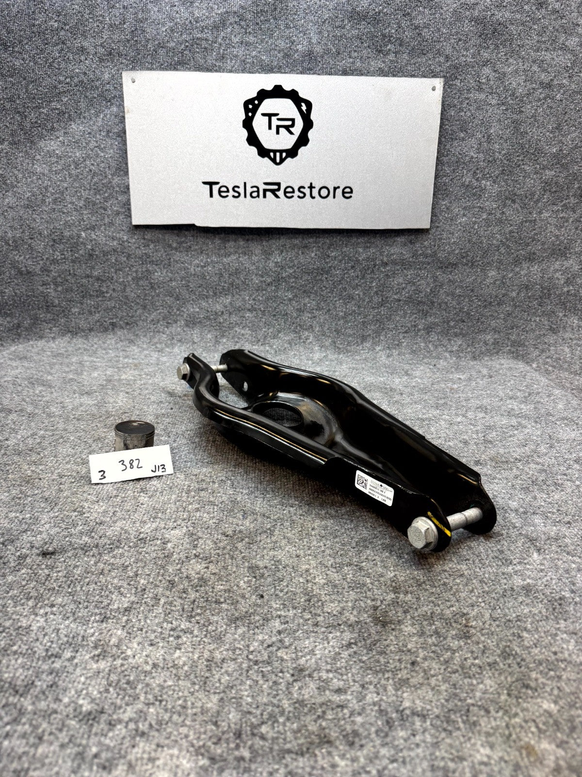 2017-2023 TESLA MODEL 3 REAR LEFT/RIGHT SIDE LOWER CONTROL ARM OEM 1044451-00-F