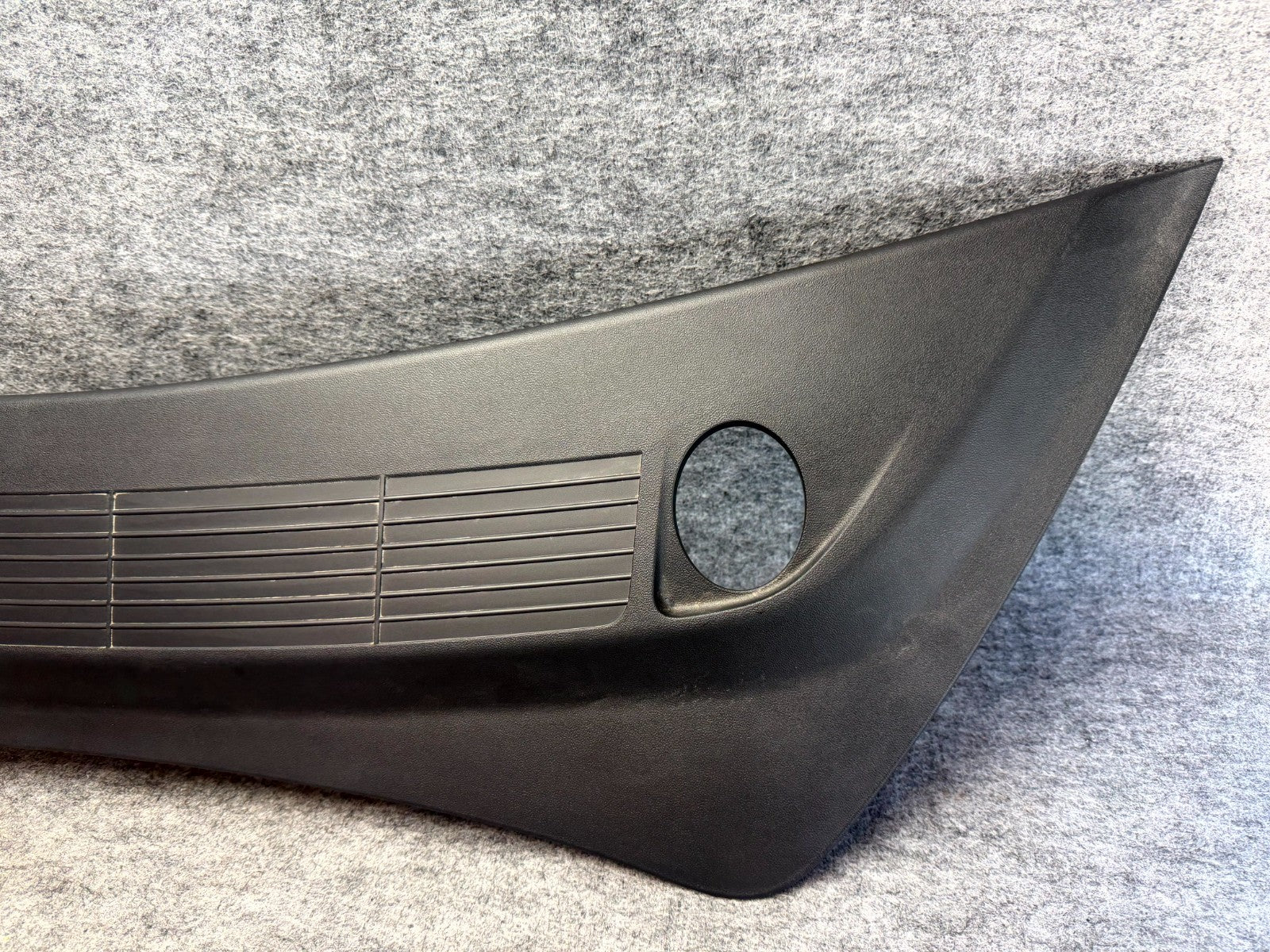 ♦️17-23 TESLA MODEL 3 FRONT WINDSHIELD COWL VENT COVER PANEL OEM, 1081675-00-E